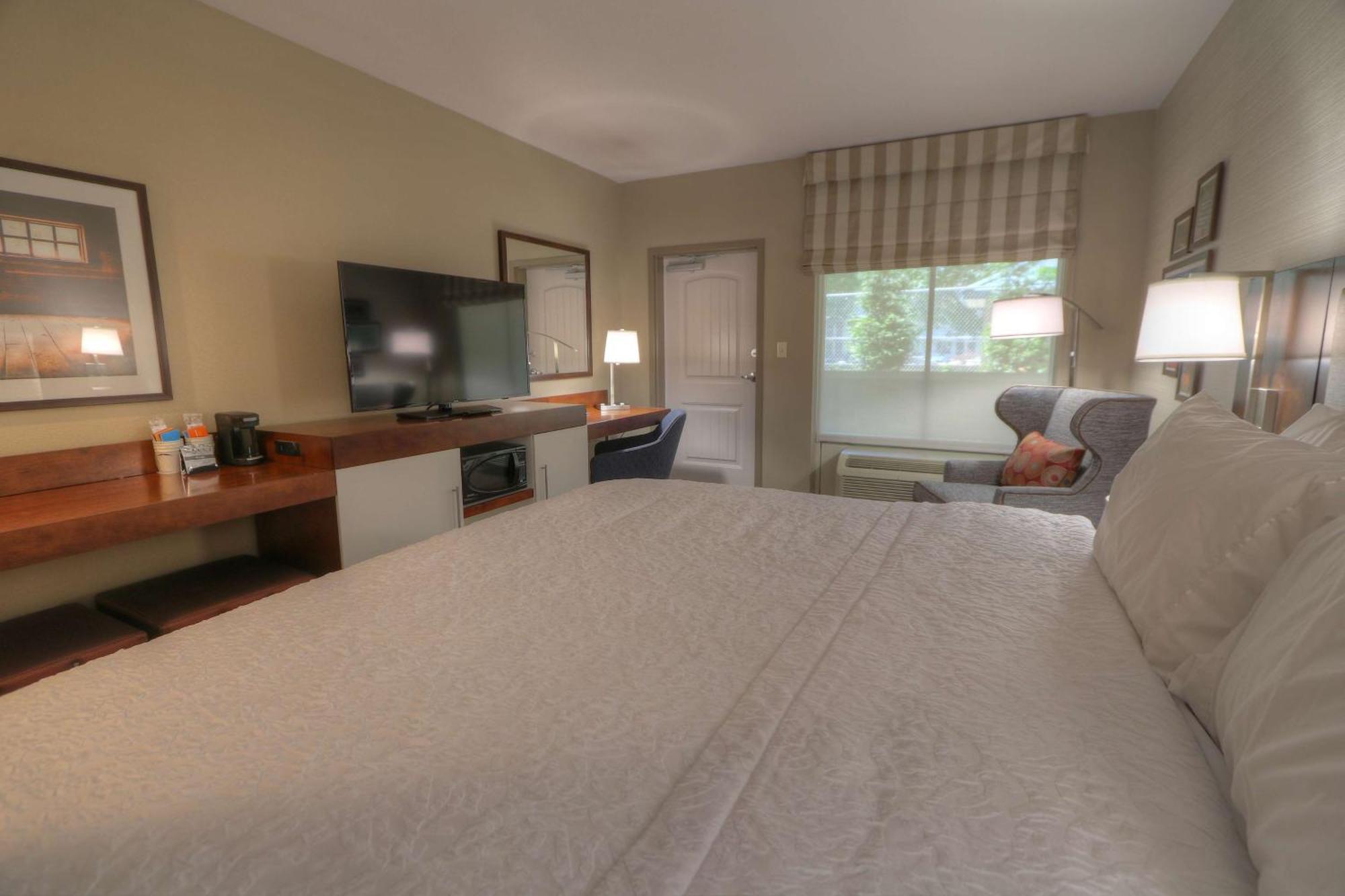 King Room with Balcony,1509586348:JPEG
