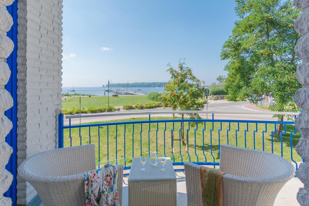 Doppelzimmer Meerseite mit Balkon