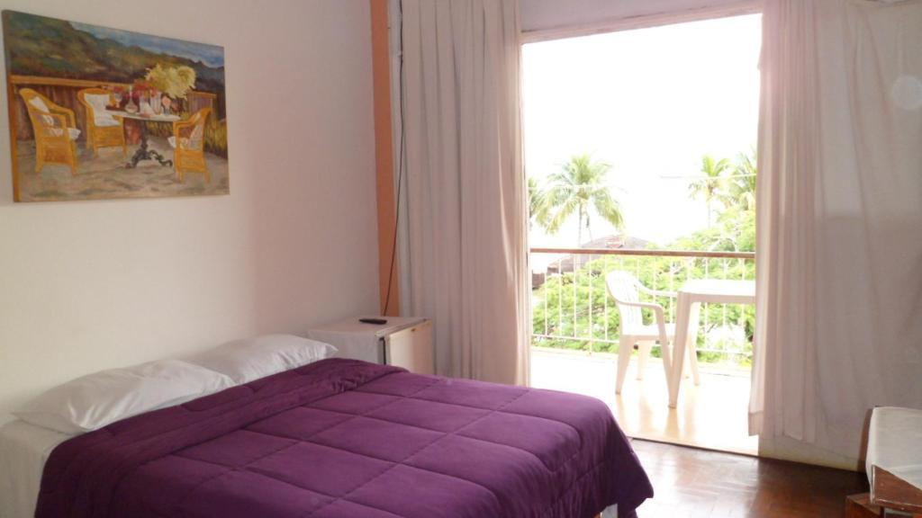 Quarto com Cama de Casal ou 2 de Solteiro e Ar-condicionado