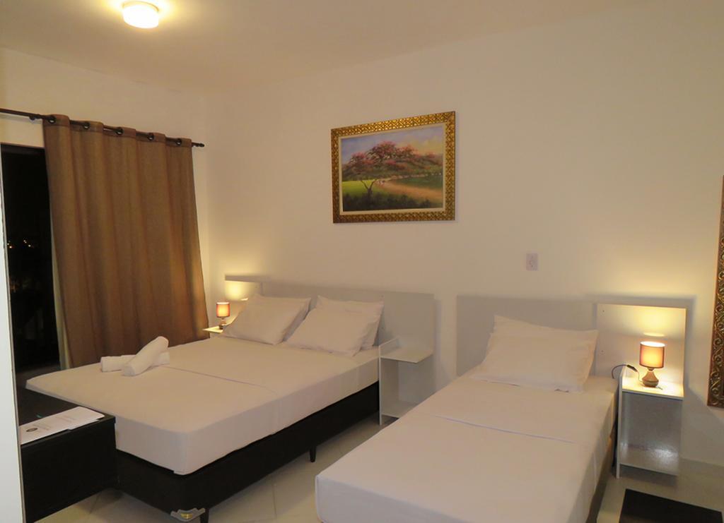 Quarto Triplo com Varanda