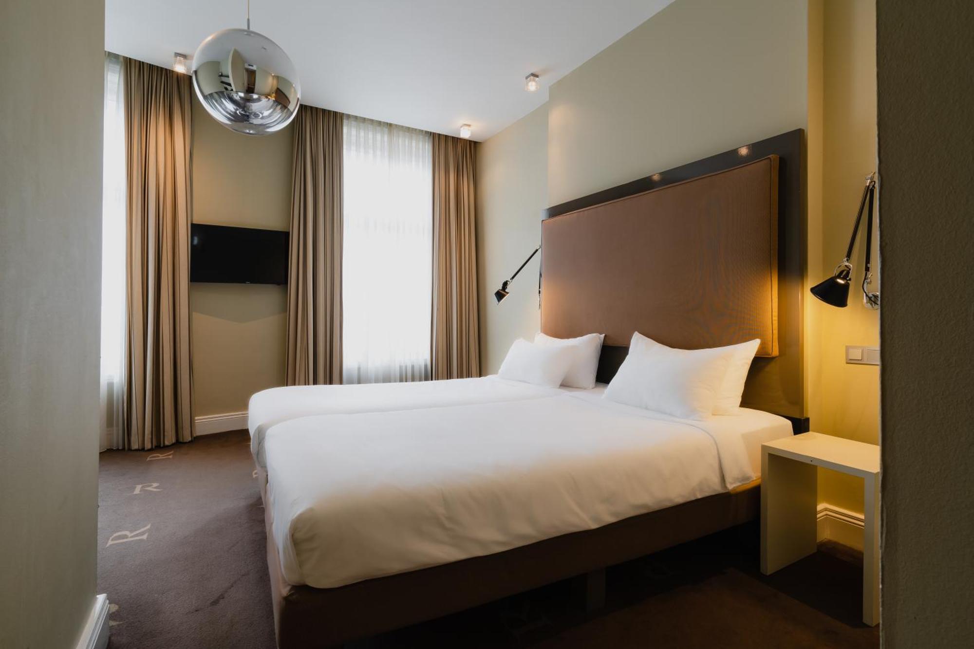 Executive Double Room or Twin Room,1516418707:JPEG