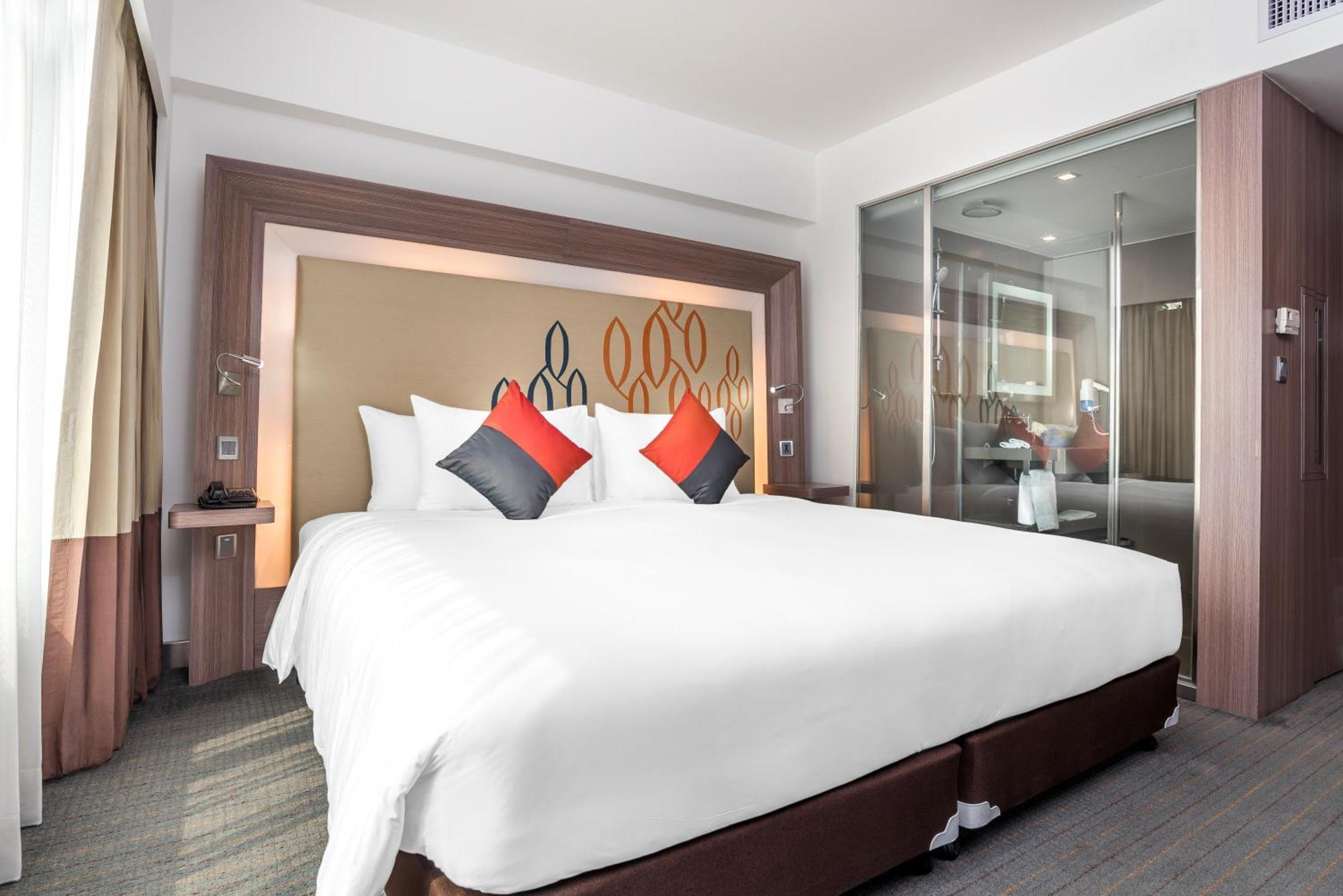 King Guest Room,1526615056:JPEG