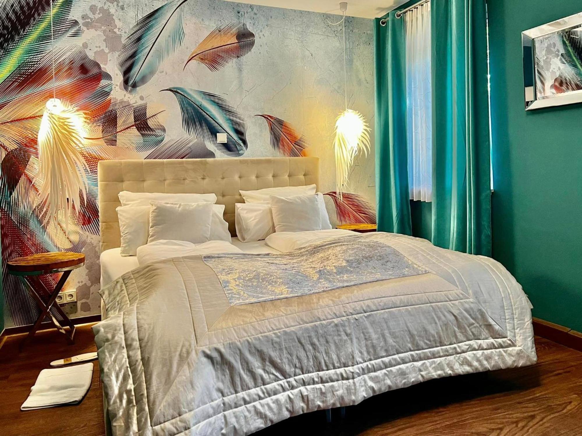 Standard King Room,1526914735:JPEG