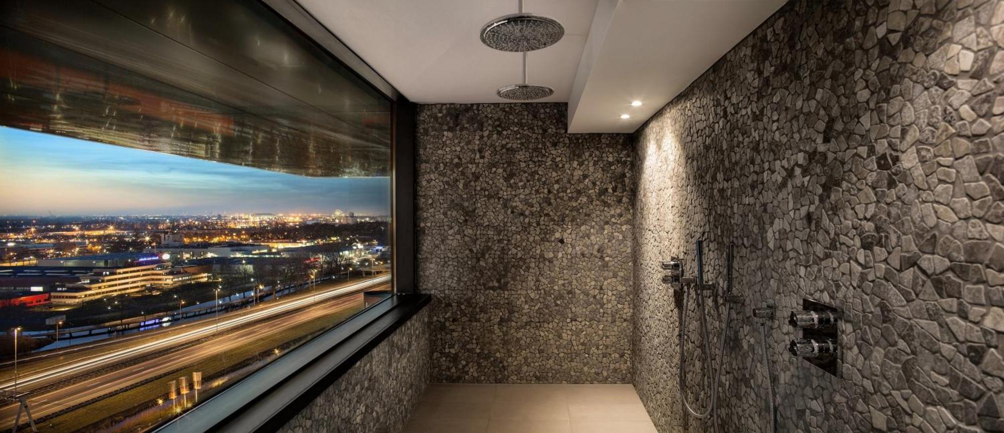 Skyline Suite