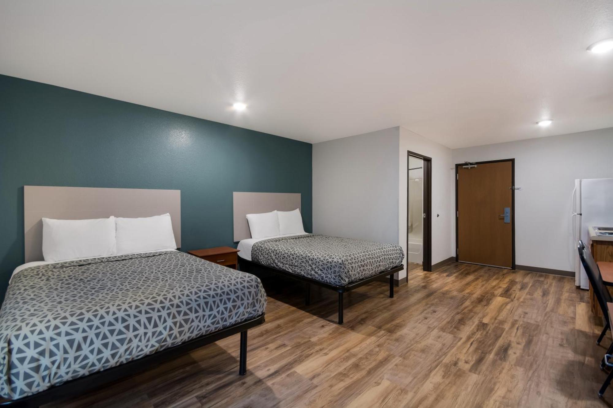 Double Room with Two Double Beds - Non-Smoking