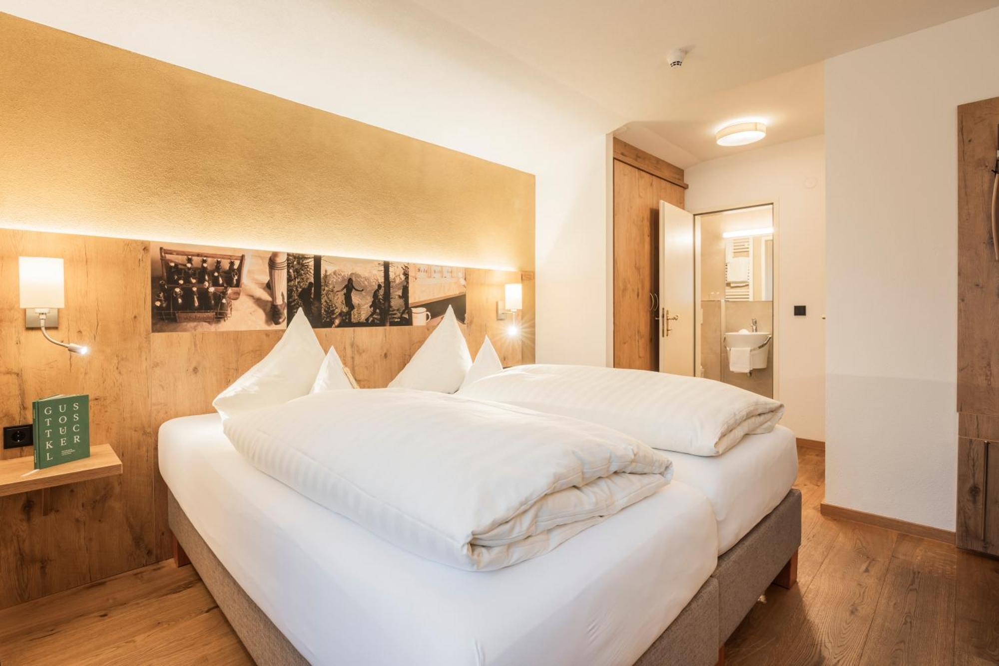 Standard Double Room,1532311915:JPEG
