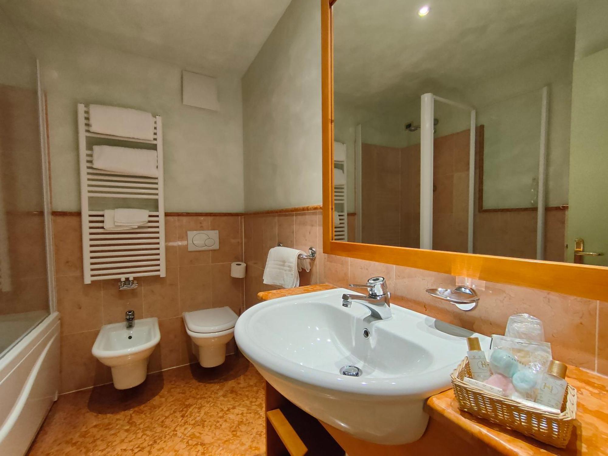 Suite Junior con Vista Montagna
