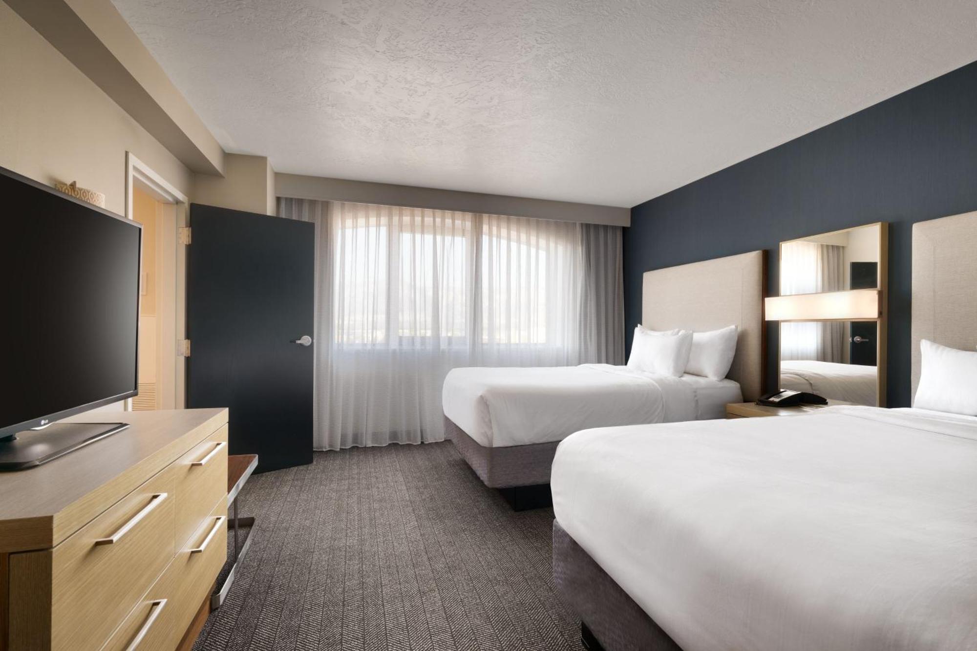 One-Bedroom Suite,1635249273:JPEG