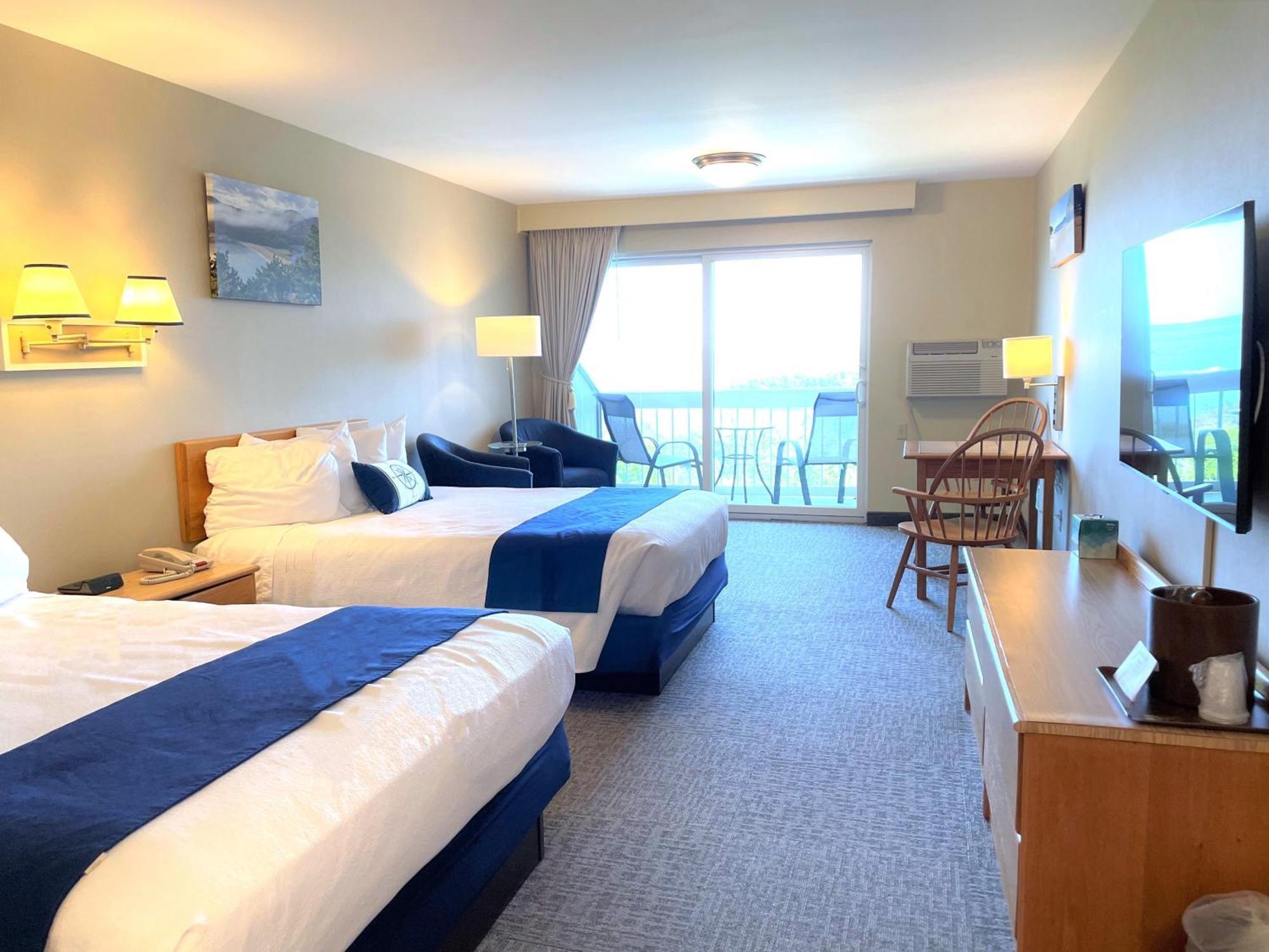 Superior Queen Room with Ocean View and Balcony, 2 Queen Beds (3rd Floor NON-PET),1542145465:JPEG