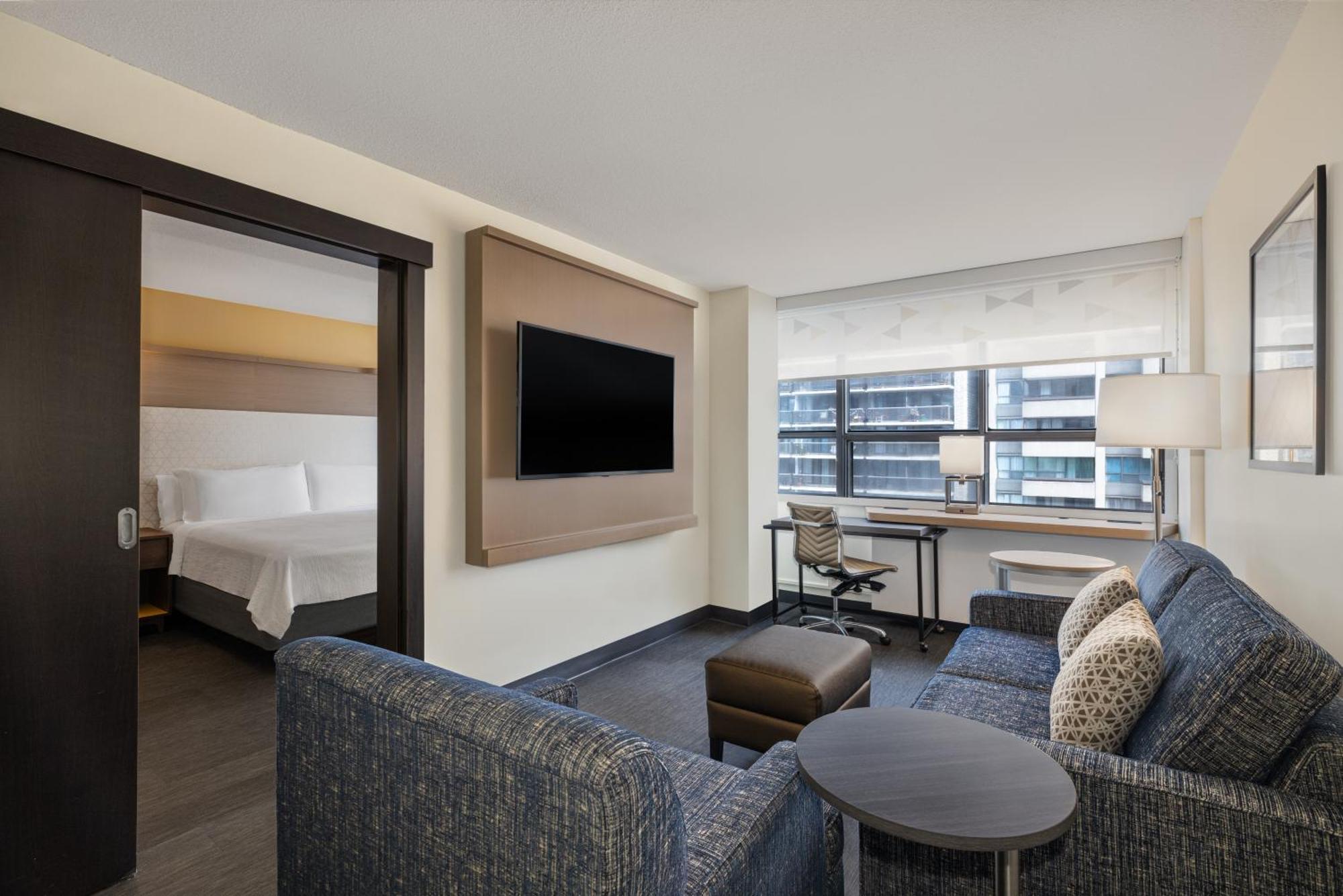 Suite Lit King-Size - Vue sur Ville
