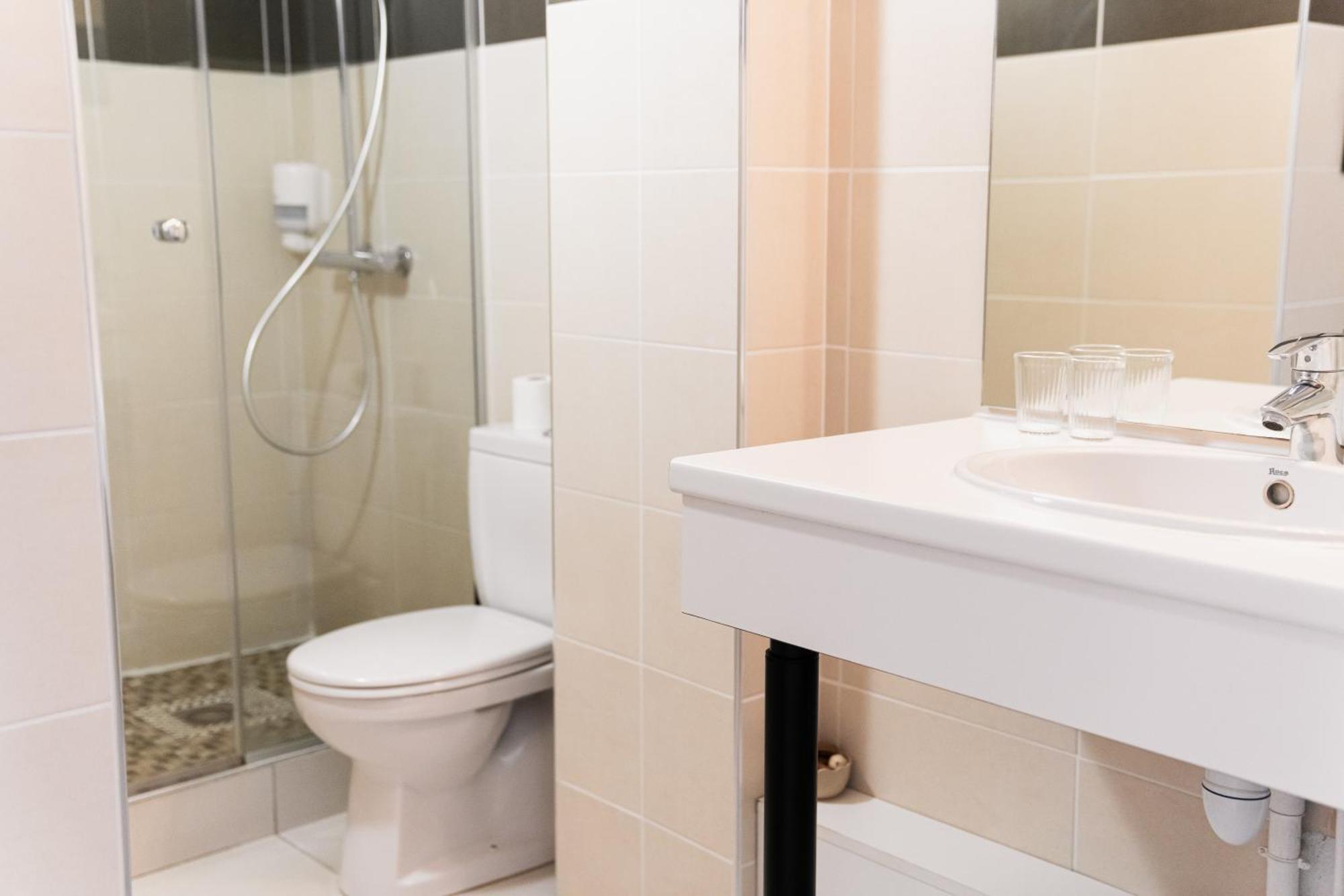 Triple Room Kitchenette,1590350570:JPEG