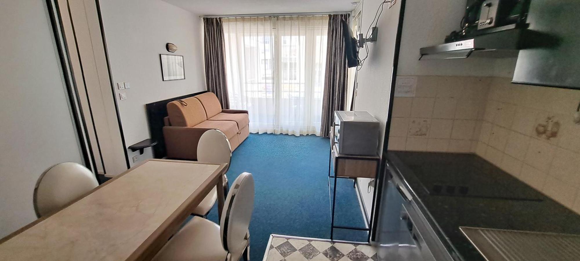 One-Bedroom Apartment,1547252779:JPEG