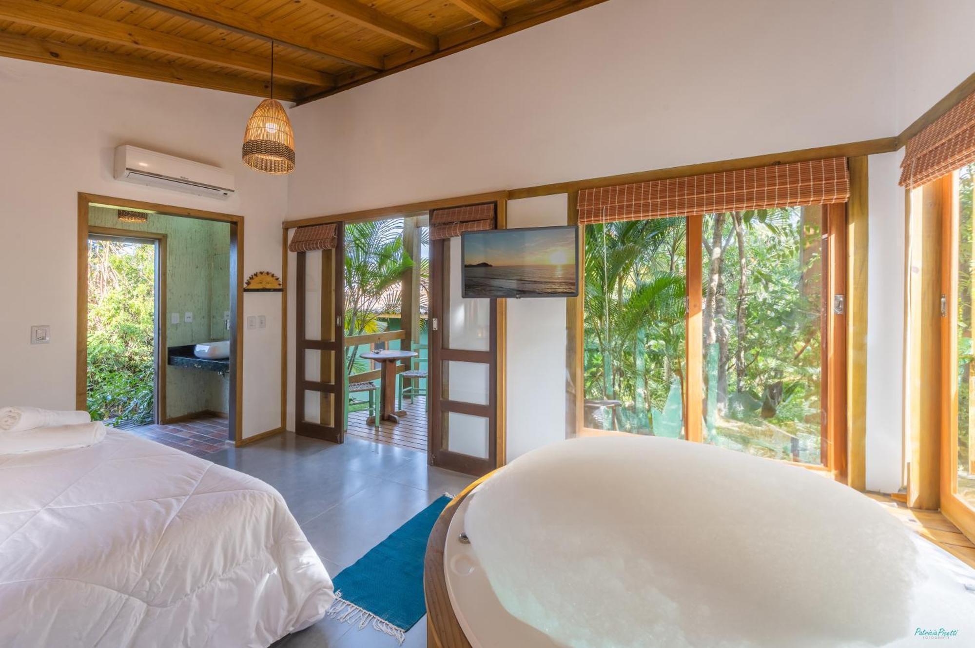 Bungalow Room,1547372248:JPEG
