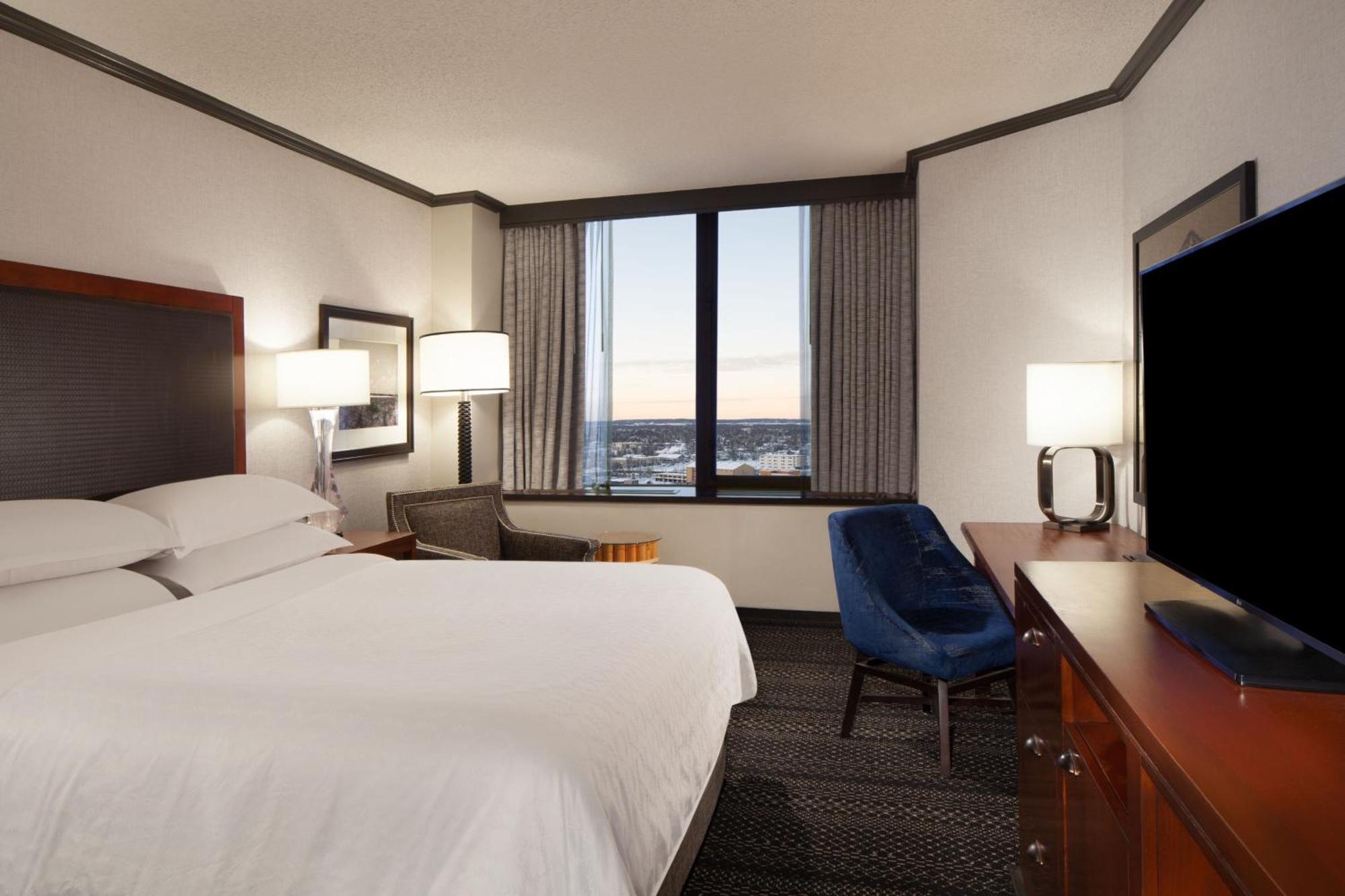 Deluxe, Guest room, 1 King, Mountain or Bay view, High floor,1608290763:JPEG