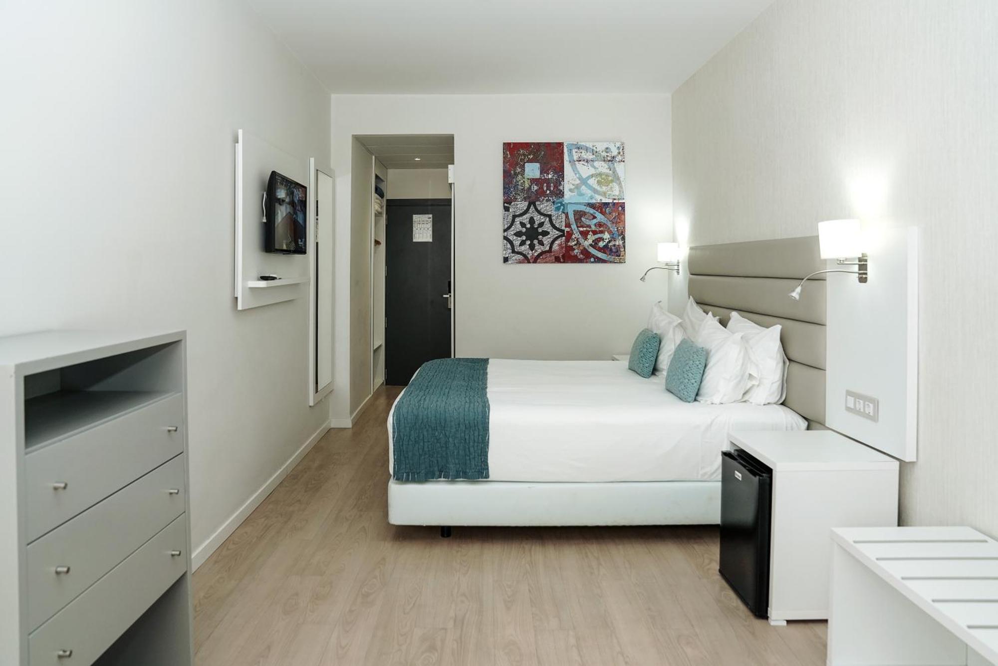 Double Room with Partial Sea View,1549513594:JPEG