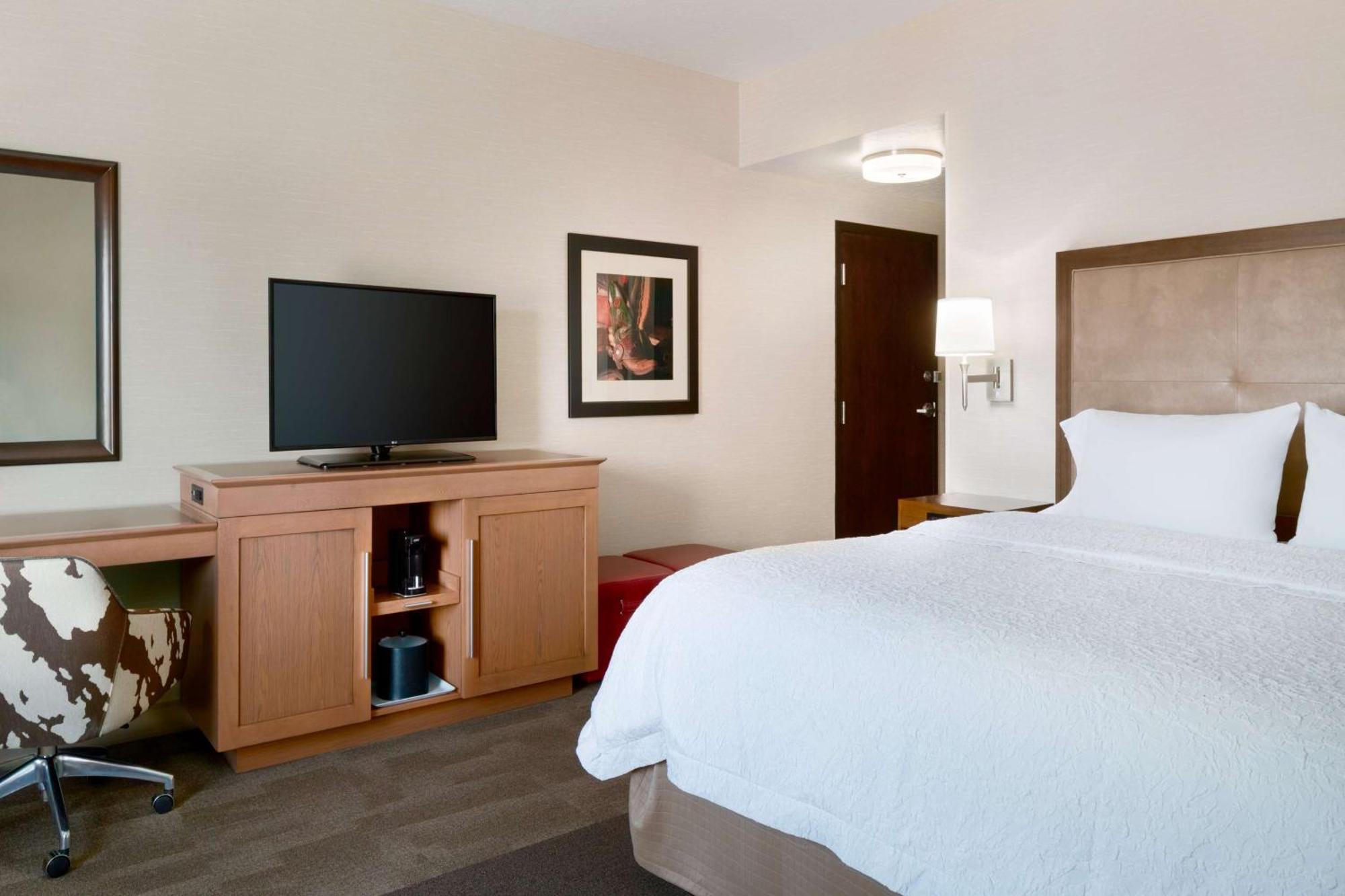 King Room - Non-Smoking