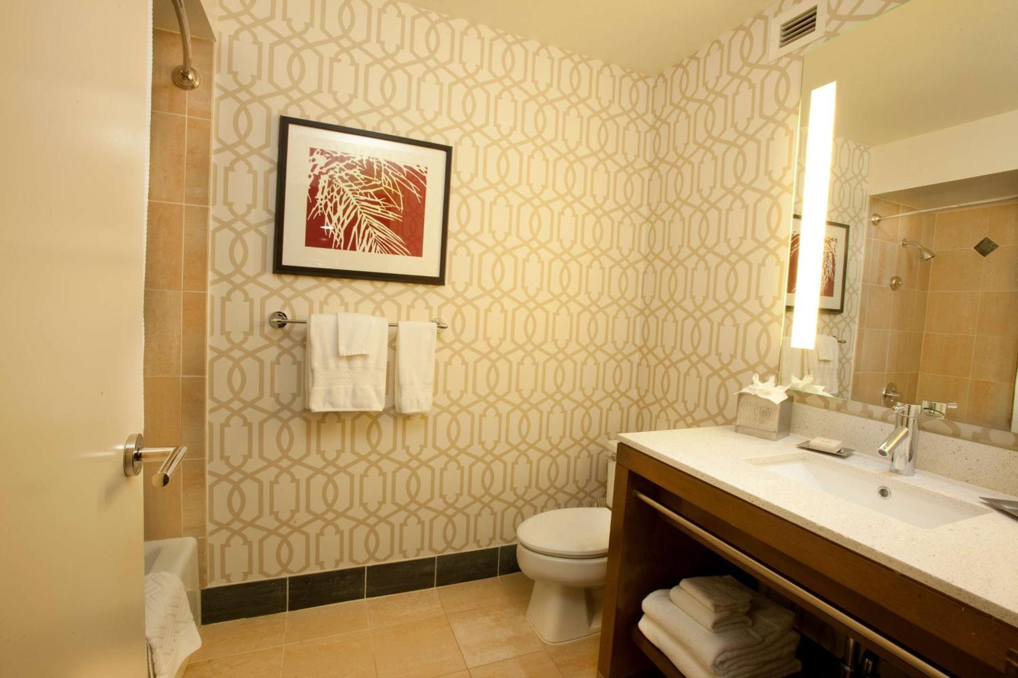 Queen Room with Two Queen Beds with Pool View (No Resort Fees)