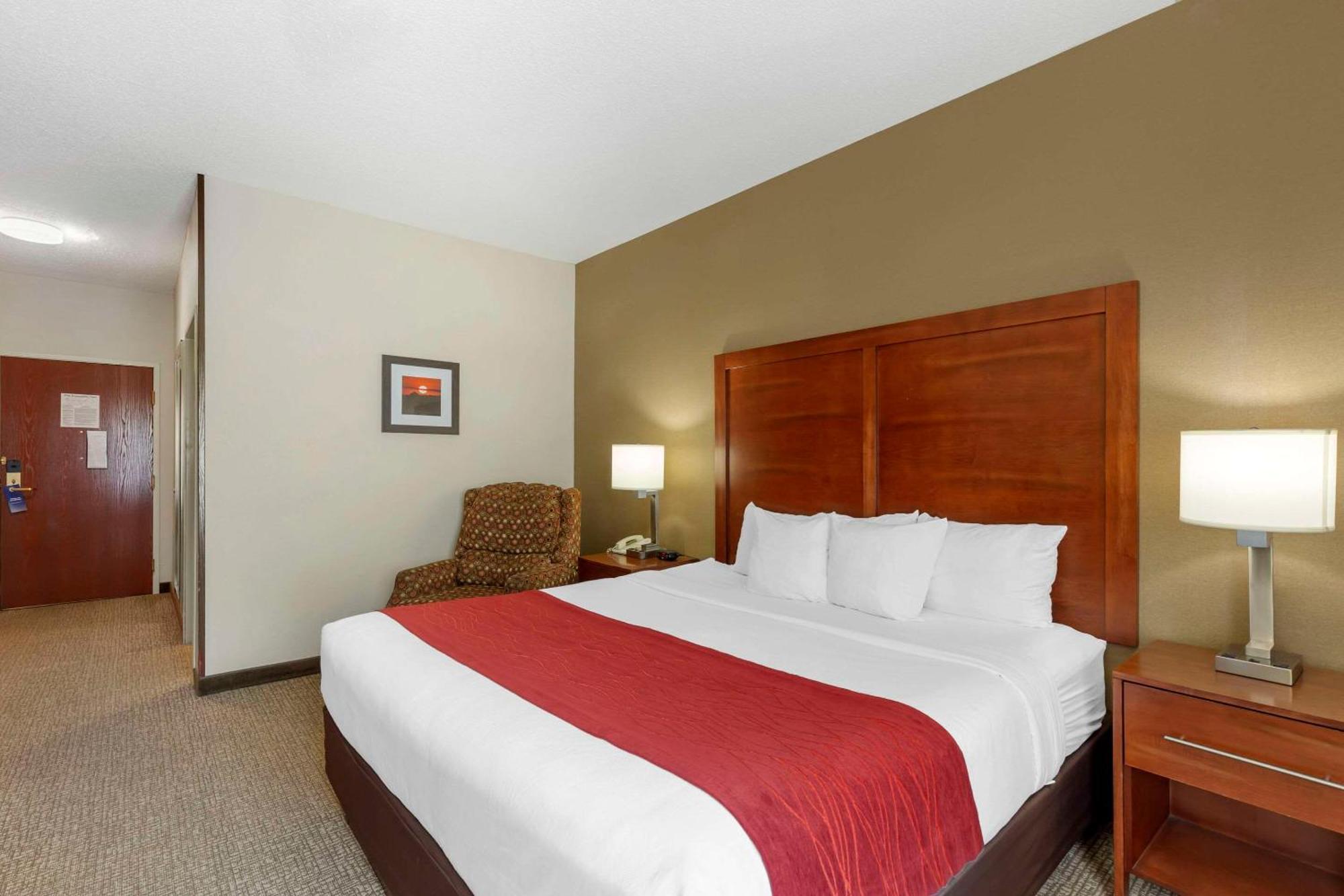 Queen Room - Disability Access/Non-Smoking