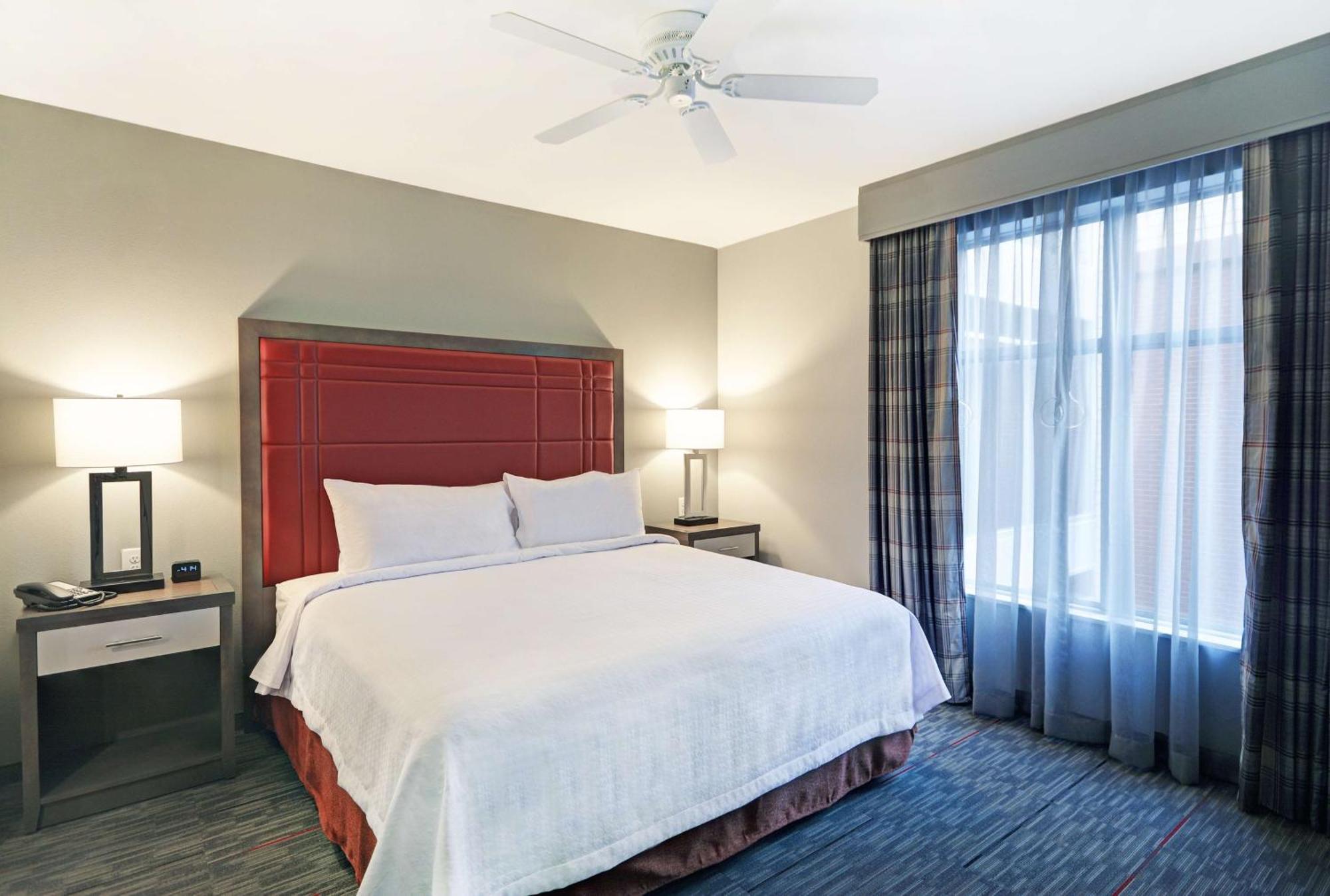 King Suite - Hearing Accessible/Non-Smoking