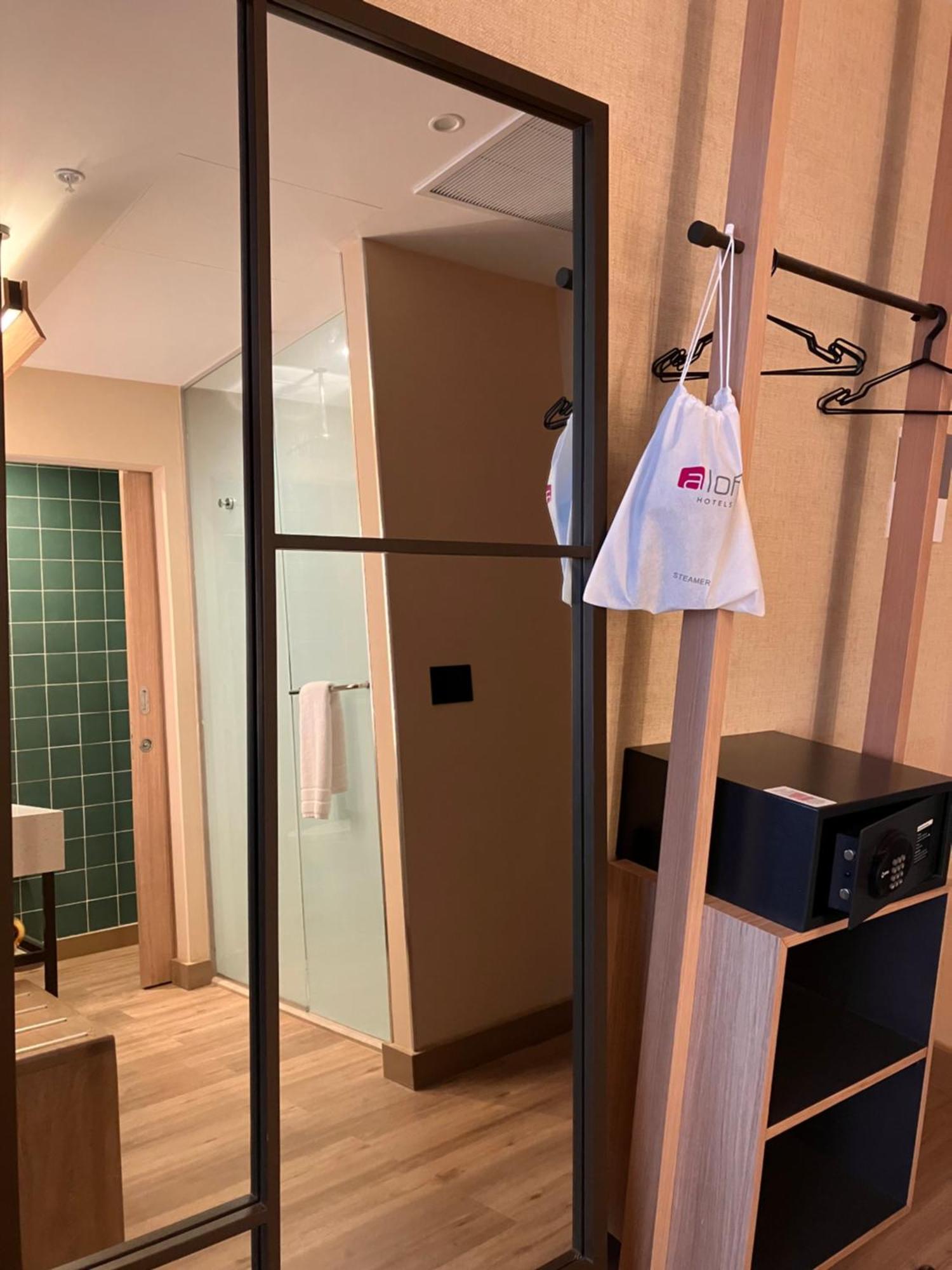 Chambre Aloft avec 2 Lits Queen-Size