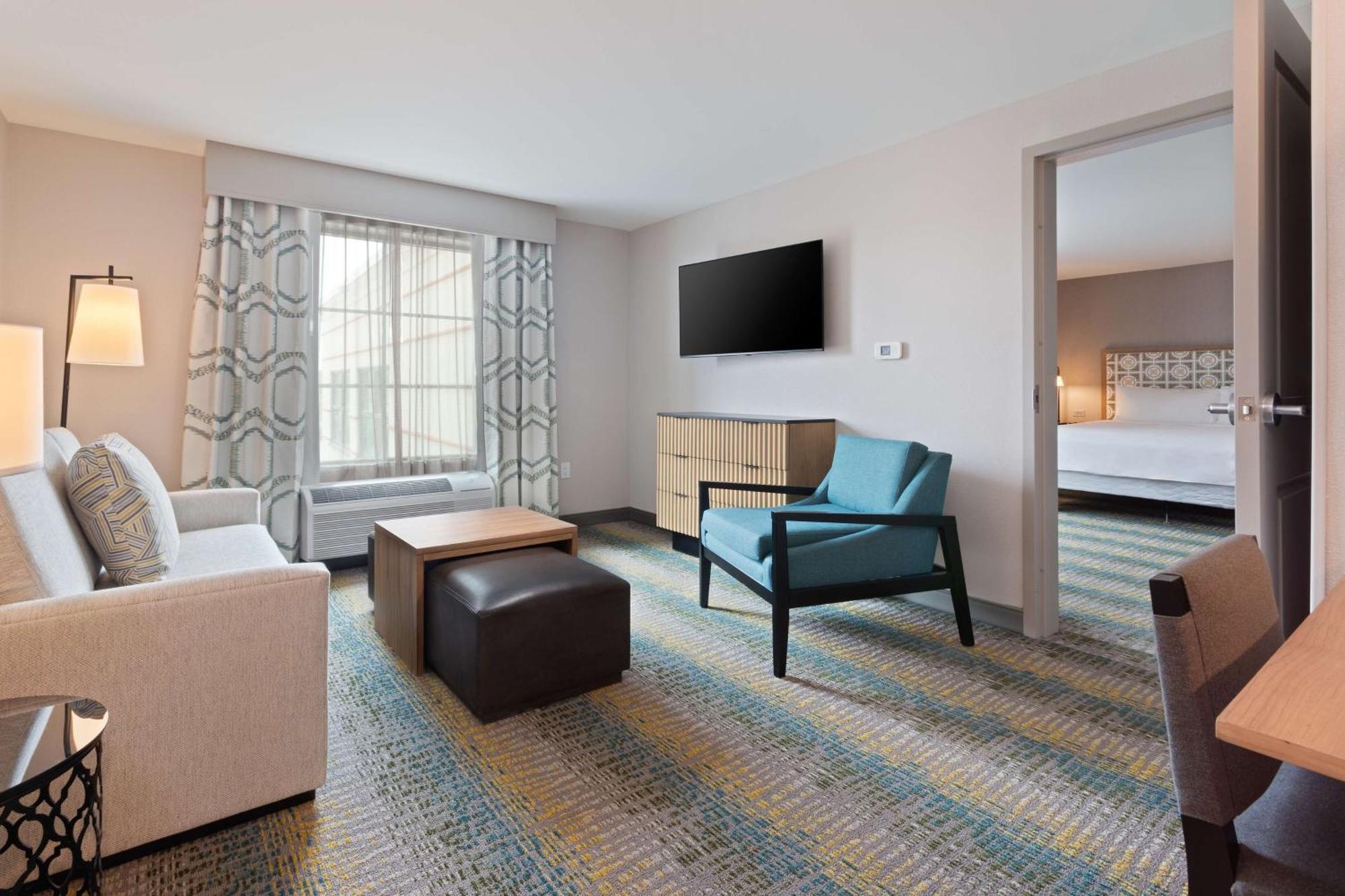 One-Bedroom King Suite,1552127488:JPEG