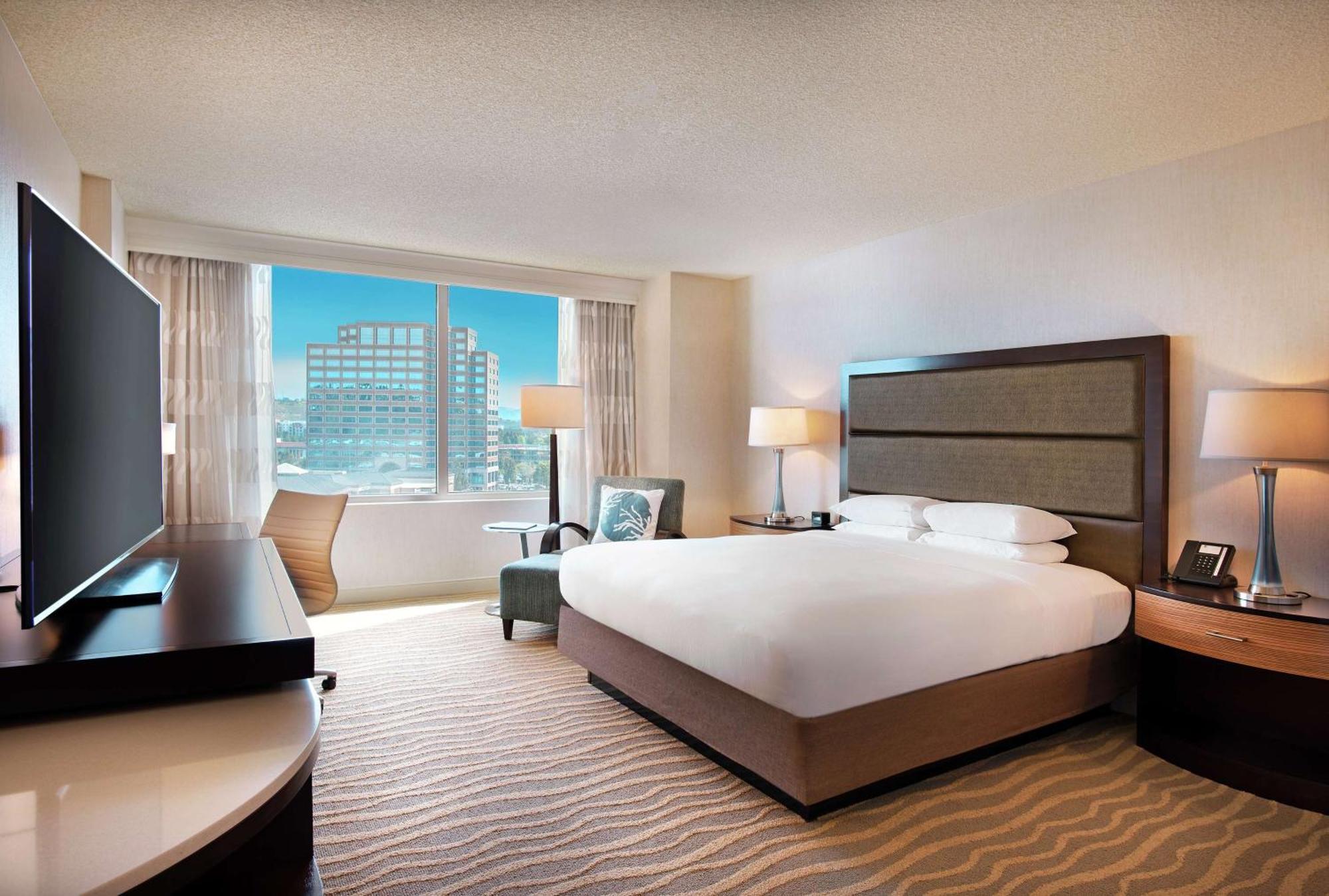 King Room,1552293079:JPEG
