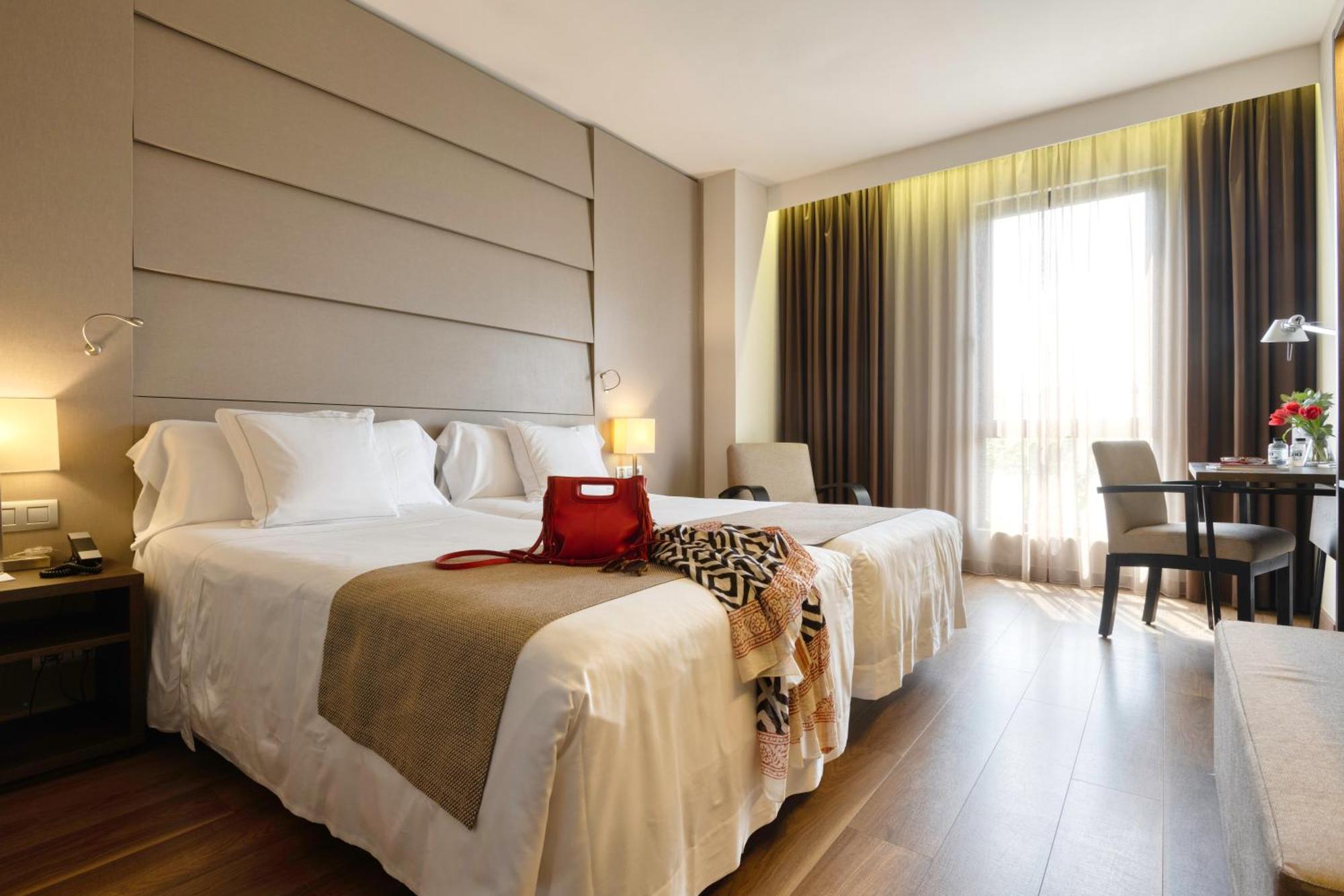 Double or Twin Room,1555192357:JPEG