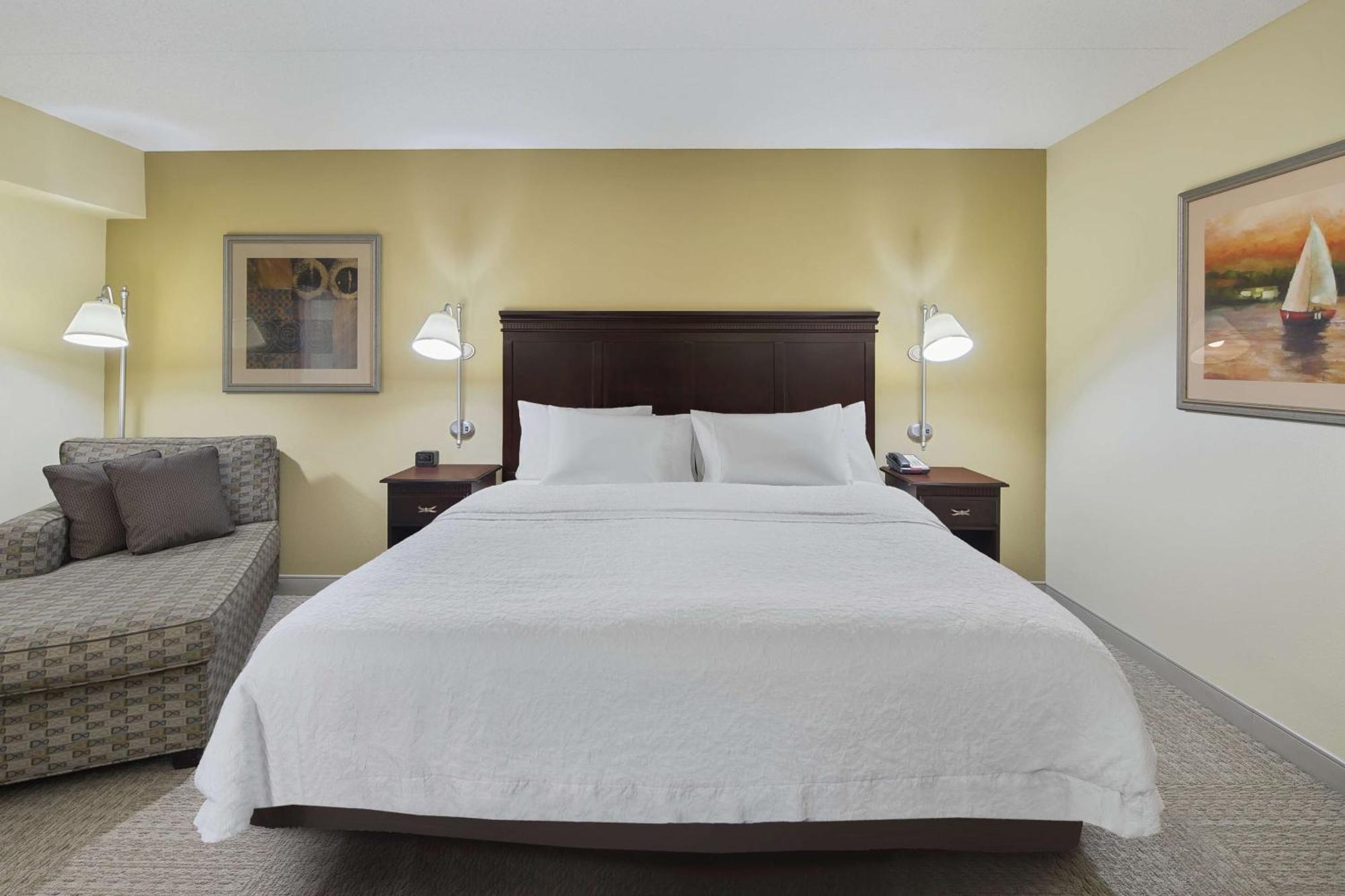 King Room with Accessible Tub - Mobility and Hearing Access/Non-Smoking,1278225469:JPEG