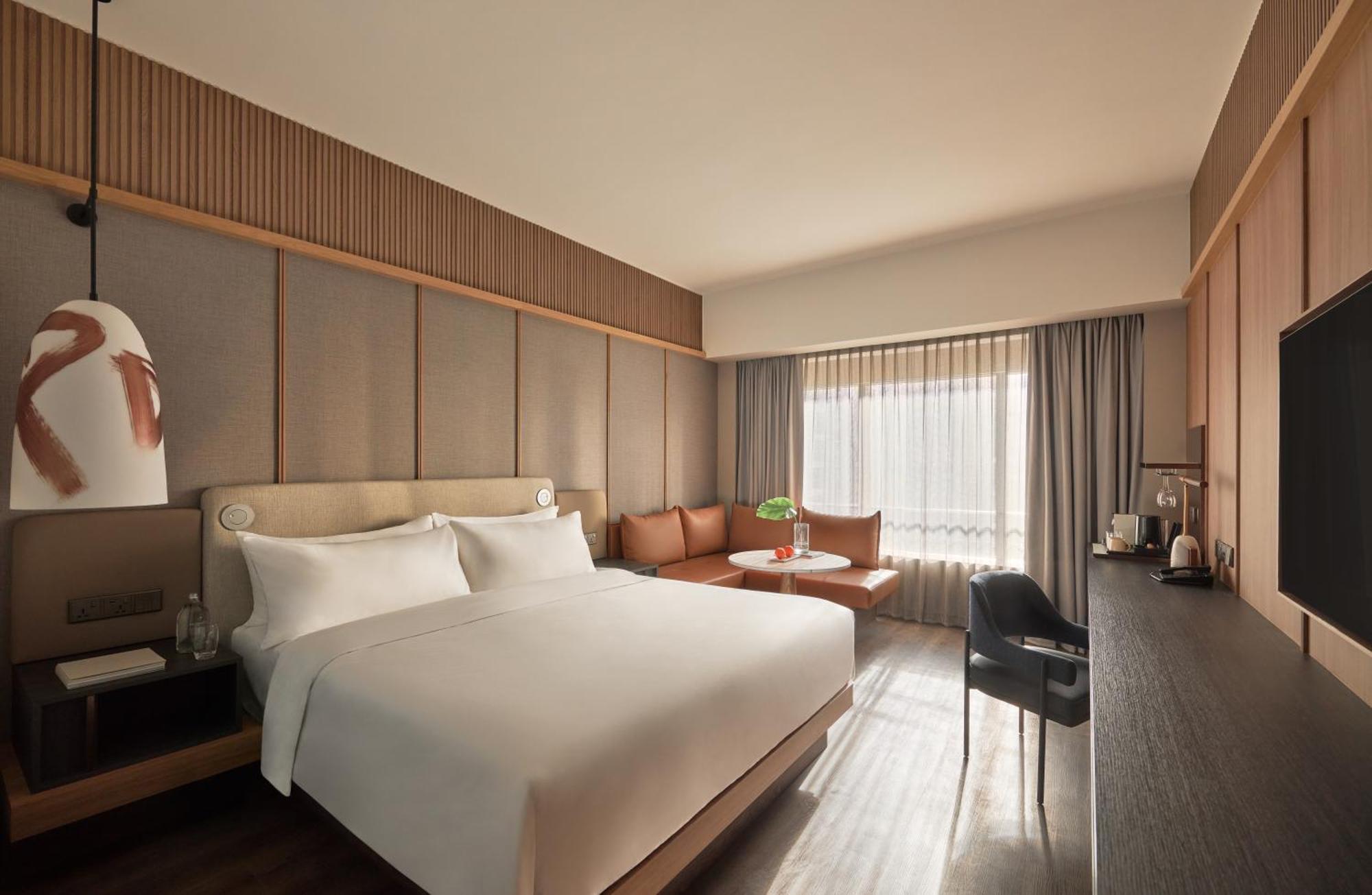 Camera Club con 1 Letto King Size e Accesso al Club Lounge, Piano Alto