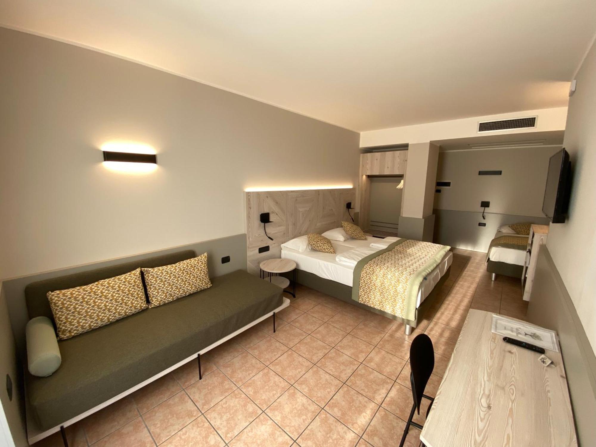 Double Room - Annex,1574735438:JPEG
