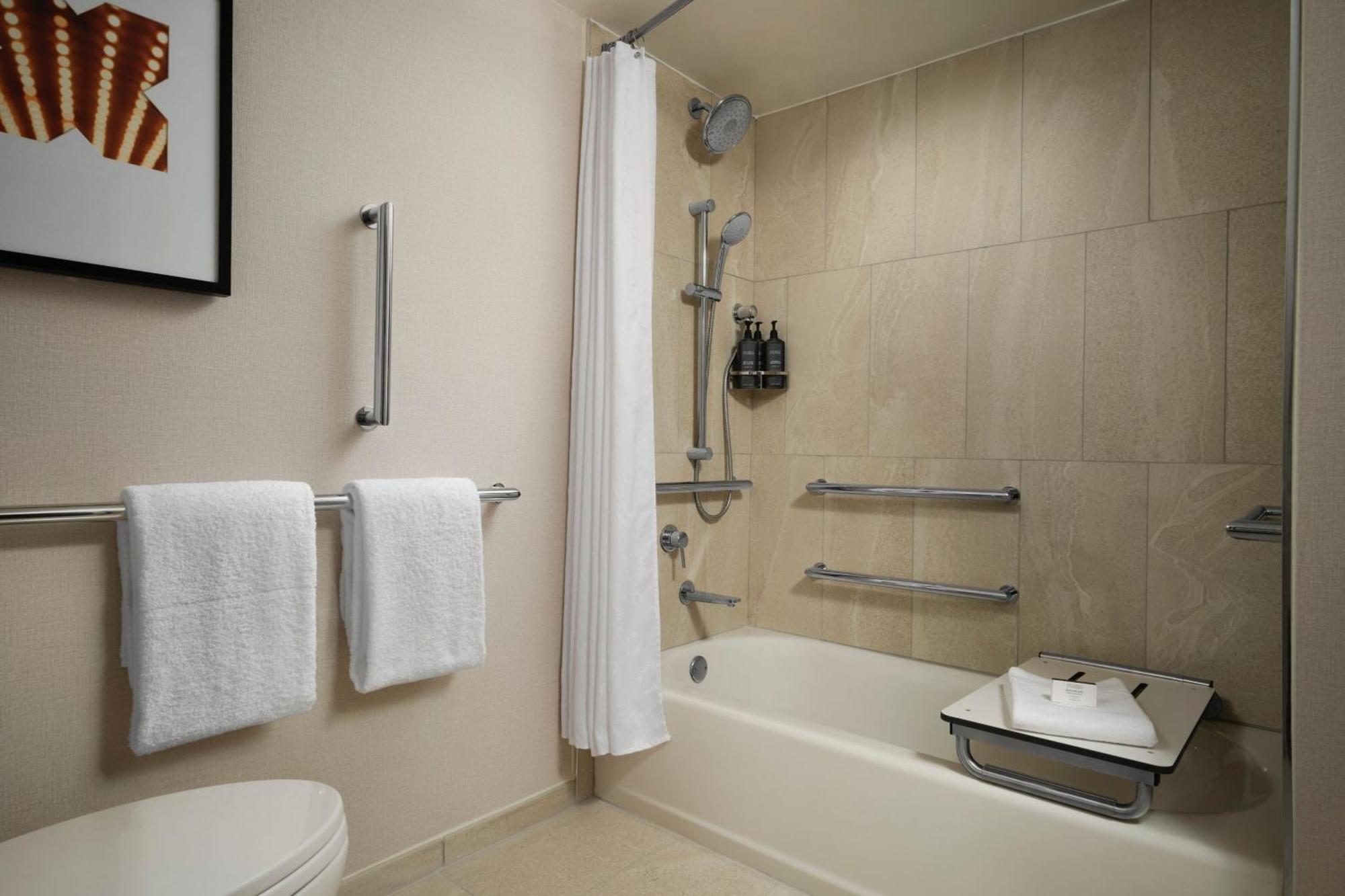 Guest Room, 1 King