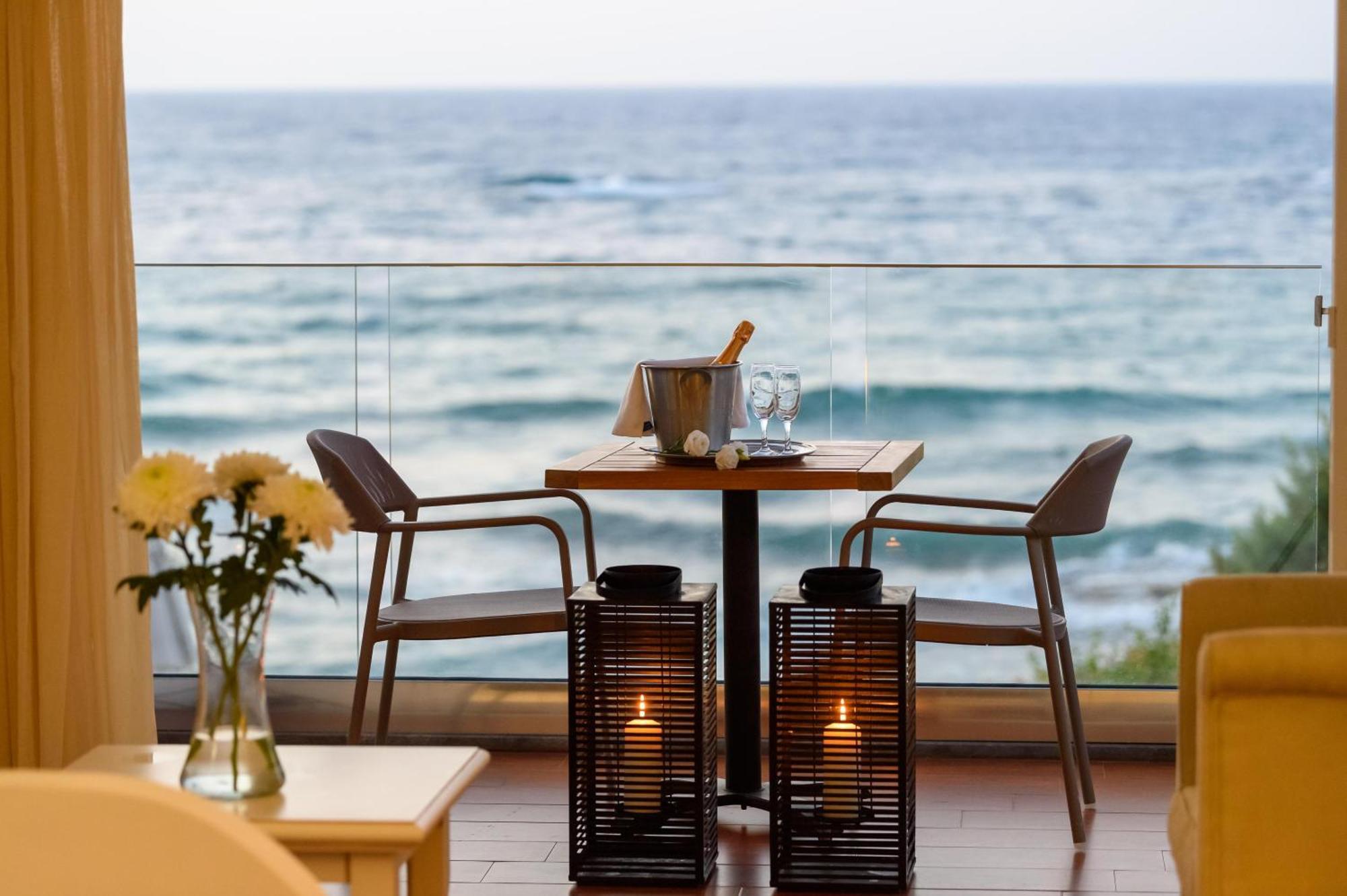 Luxuriöses Superior Zimmer am Strand