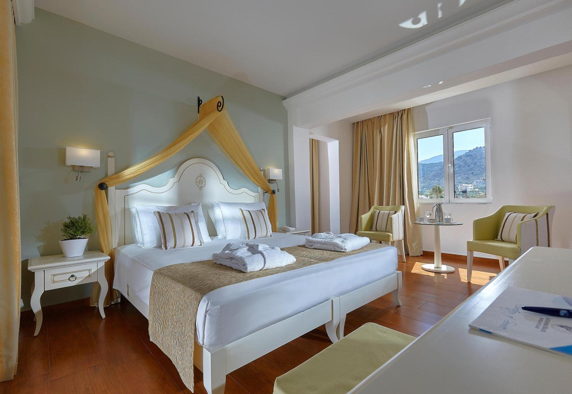 Premium Familiensuite mit 2 Zimmern und Gartenblick