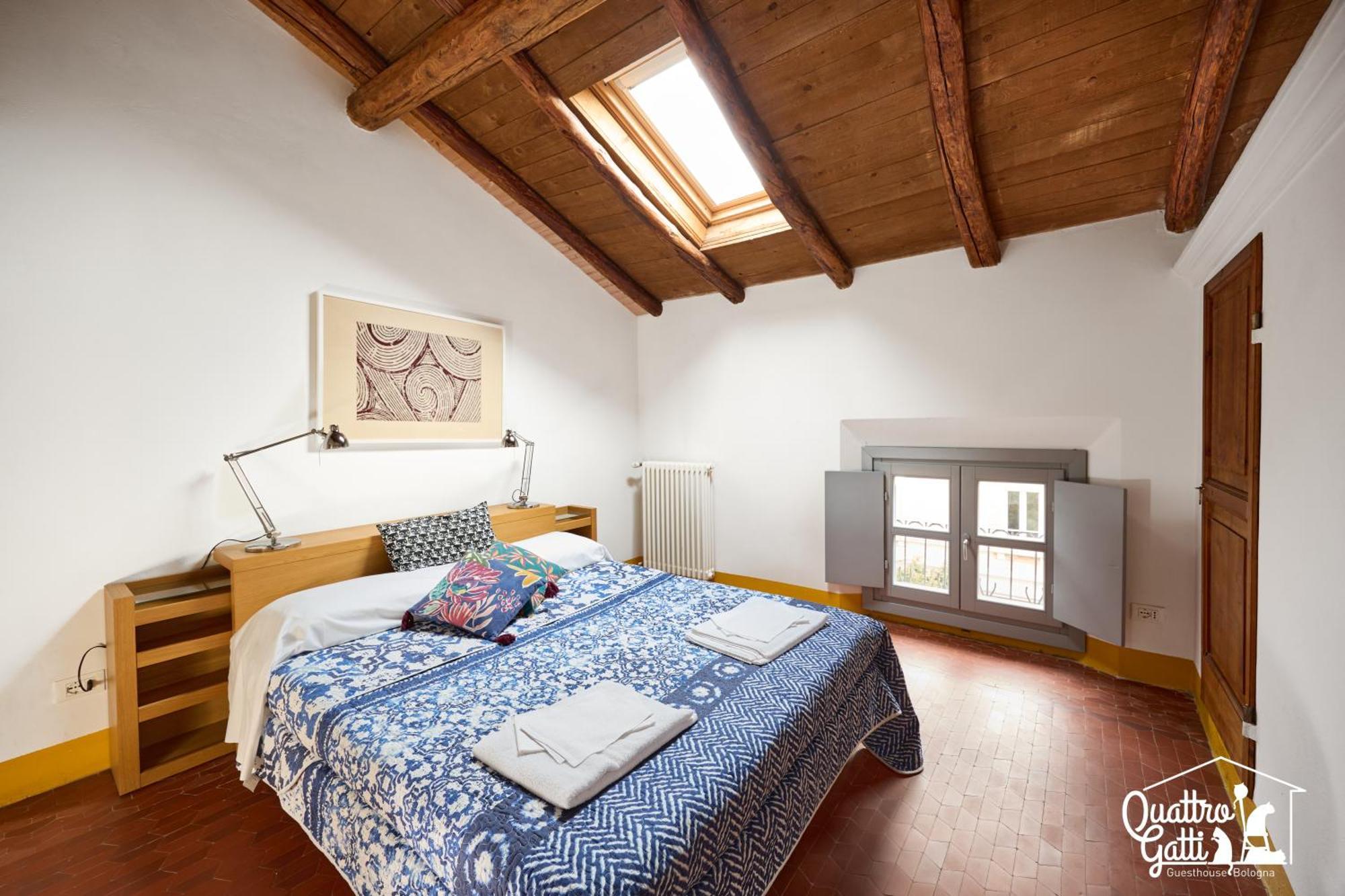 Tweepersoonskamer met 1 of 2 Bedden en Eigen Externe Badkamer