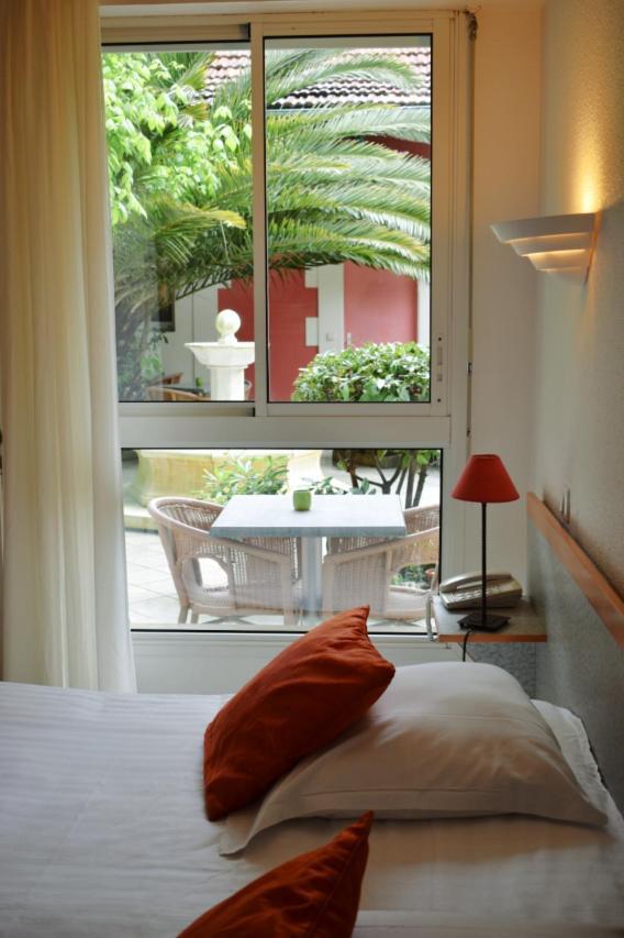 Chambre Double Côté Patio