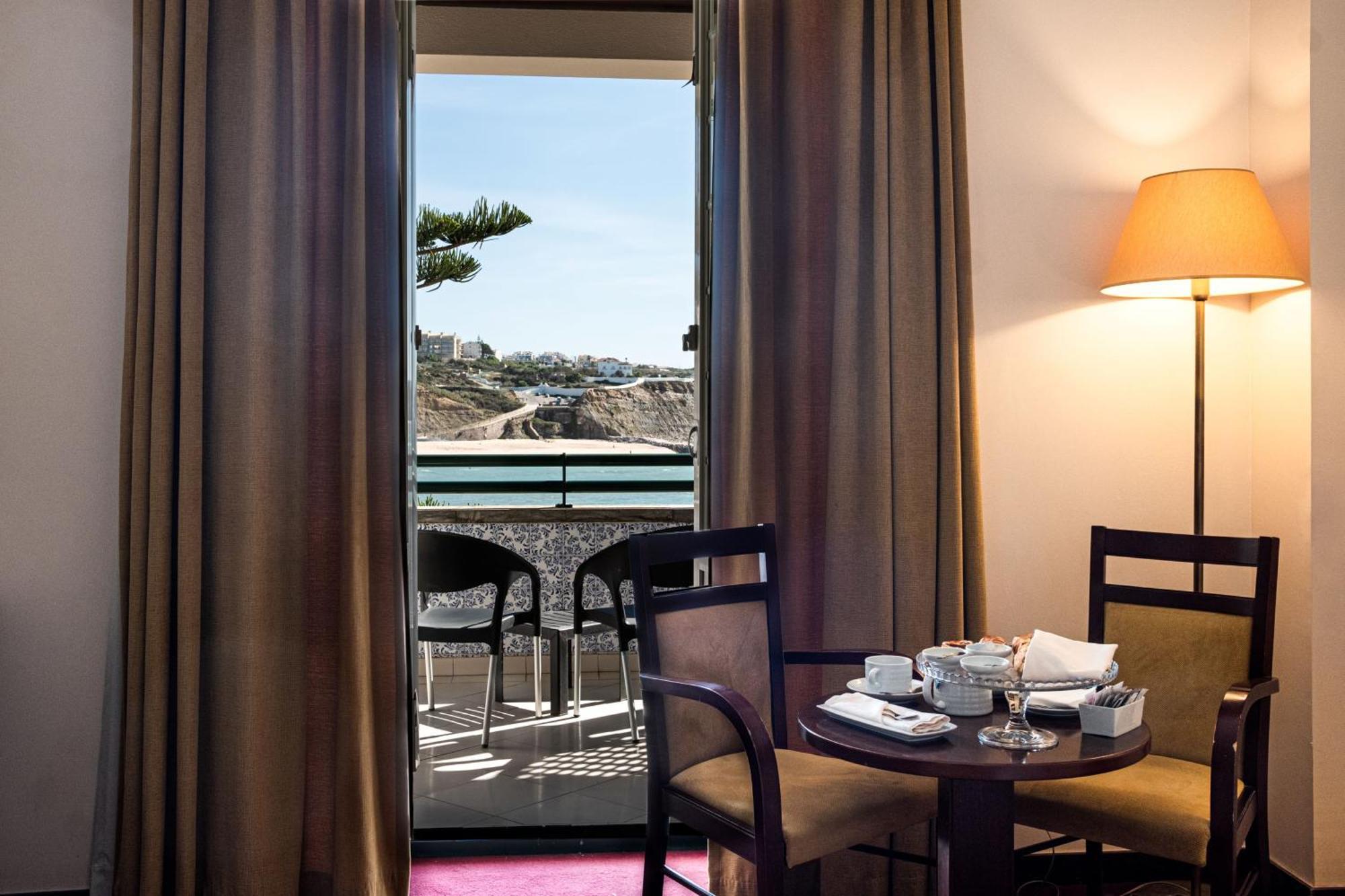 Twin Room with Sea View and Balcony,1586822241:JPEG