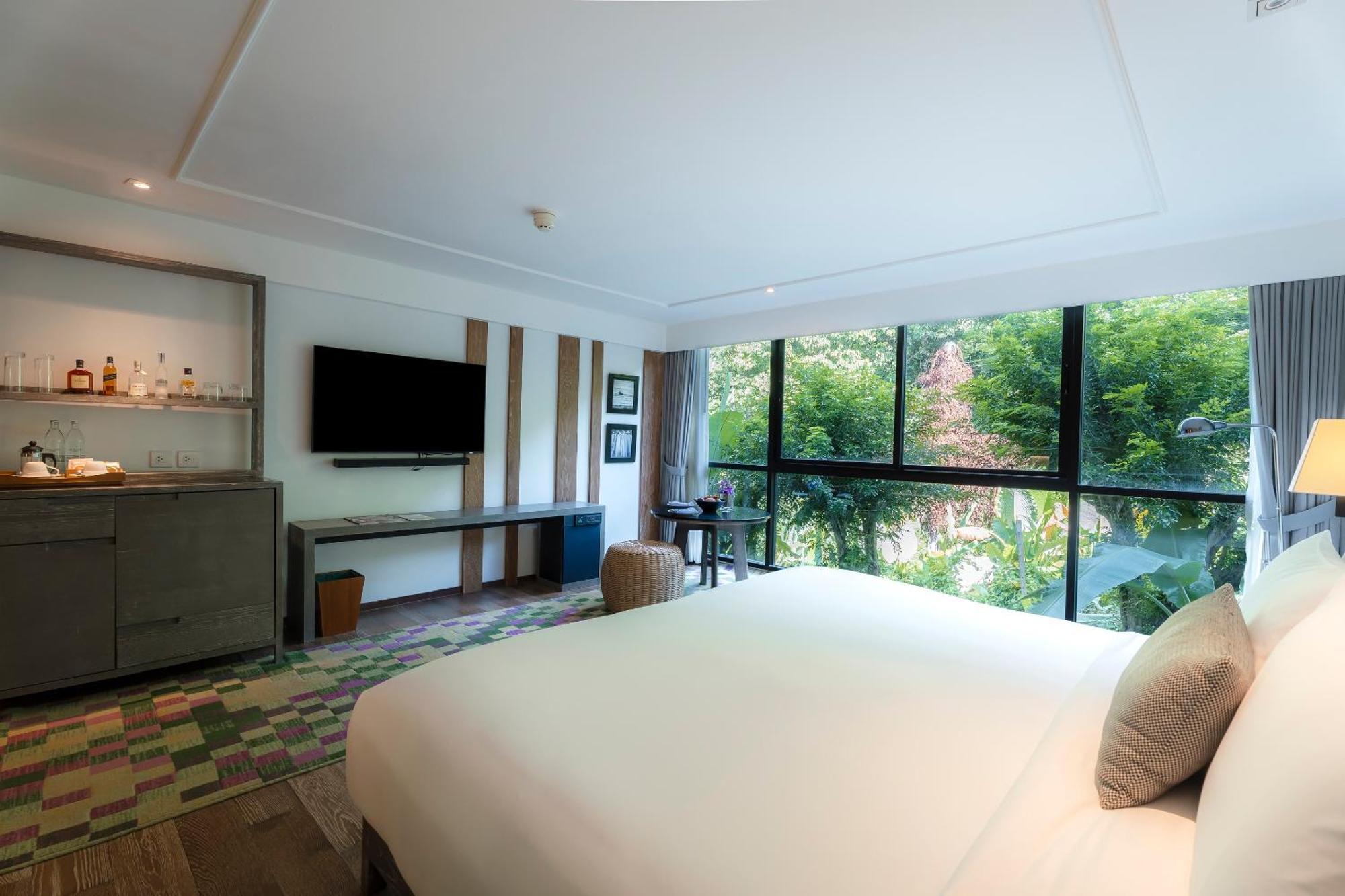 Mountain View Room,1274397853:JPEG