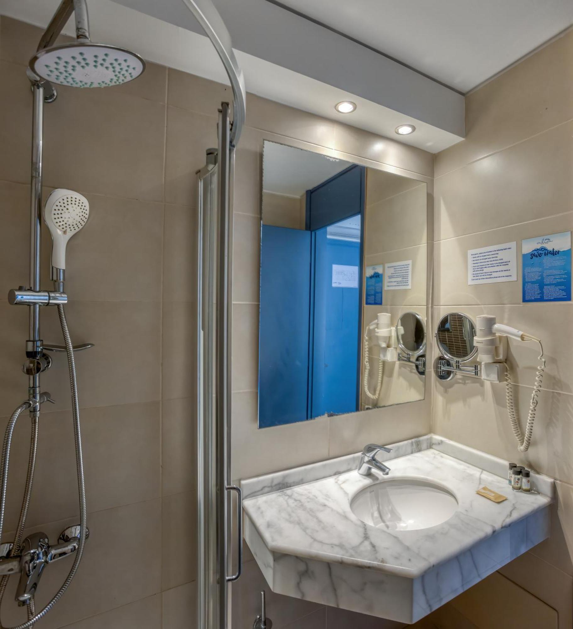 Standaard Kamer met uitzicht op het zwembad