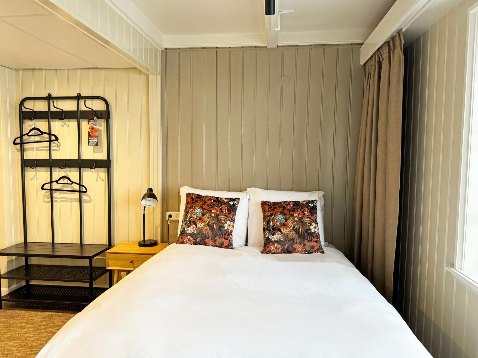 Kamer met Queensize Bed en Douche