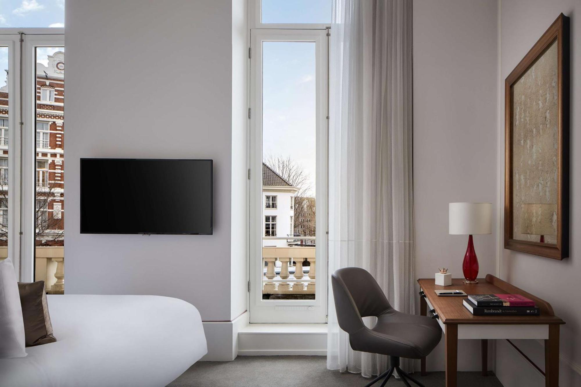 Suite Rembrandt avec Balcon - Vue sur Canal