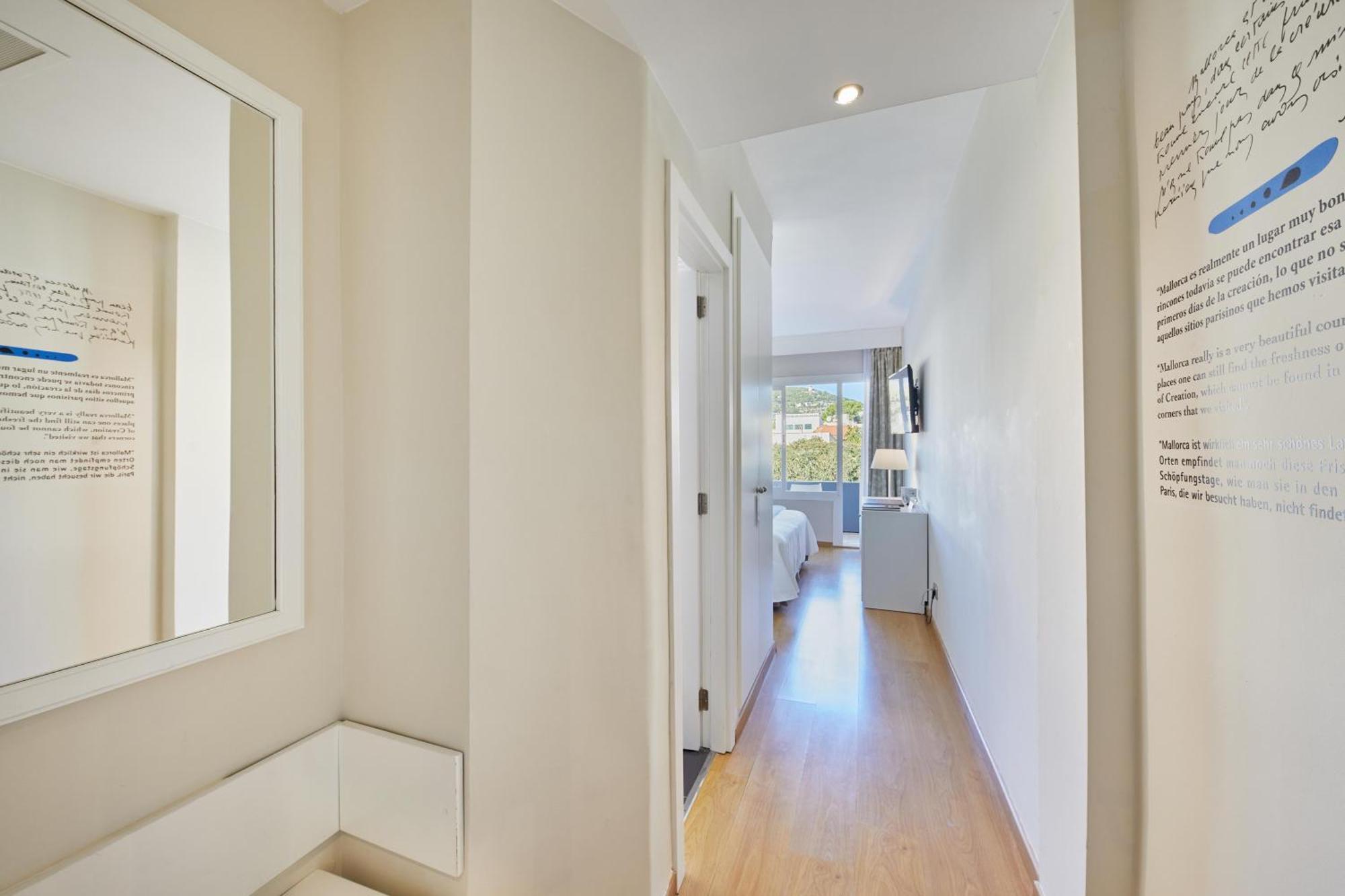 Chambre Double ou Lits Jumeaux avec Balcon