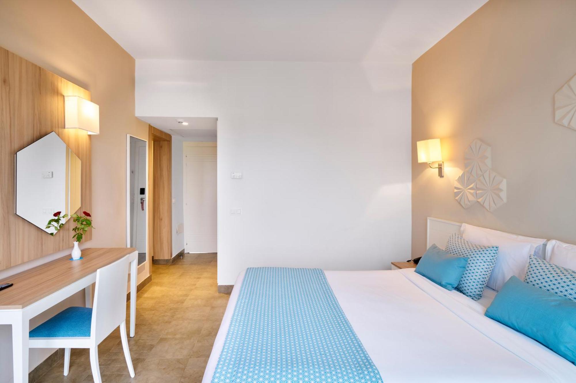 Chambre Familiale (2 Adultes + 2 Enfant) - Vue sur Mer