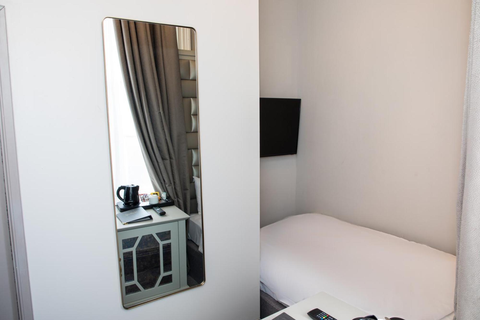 Boutique Individual Room