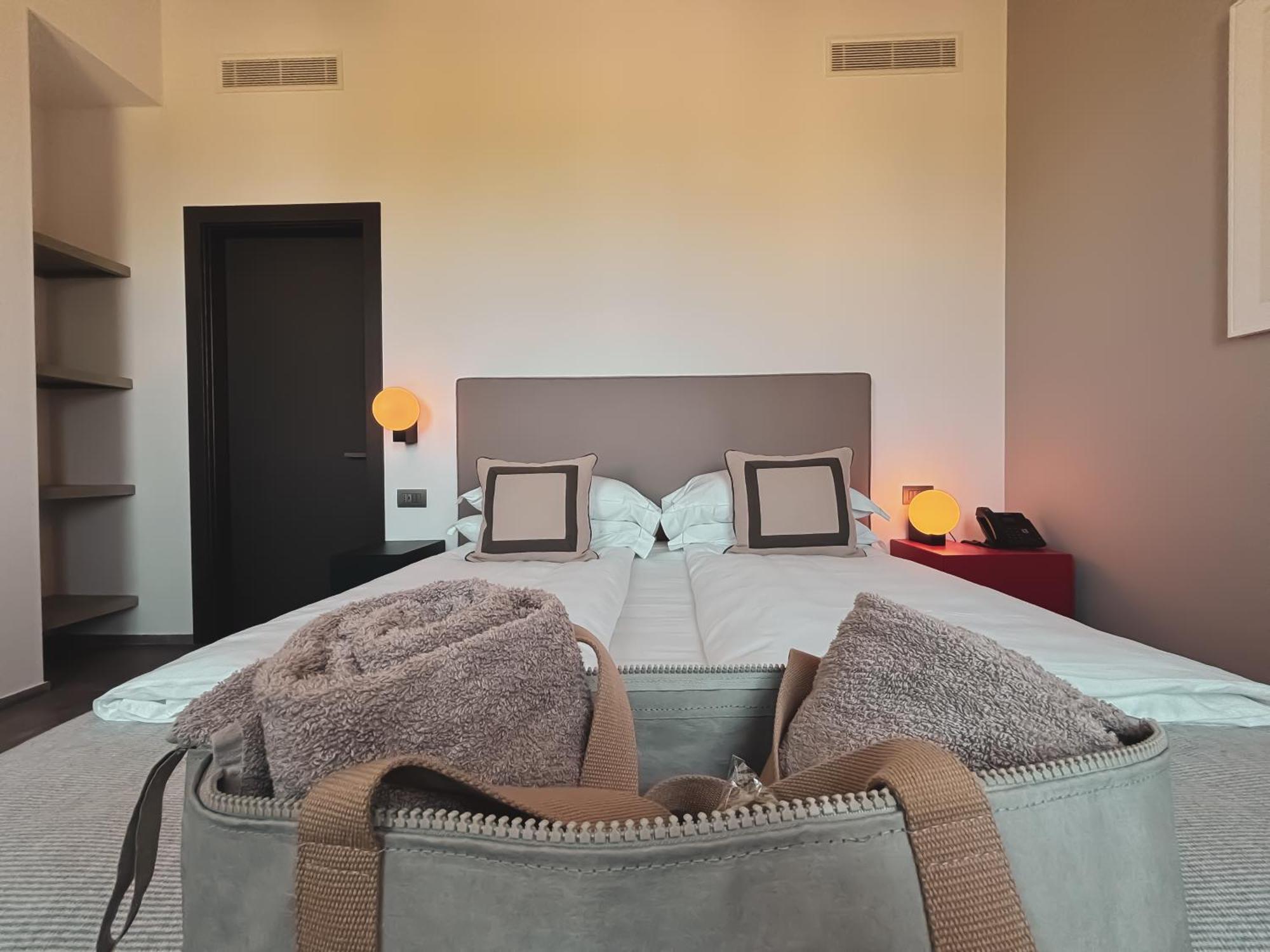 Suite Lake View,1606637591:JPEG