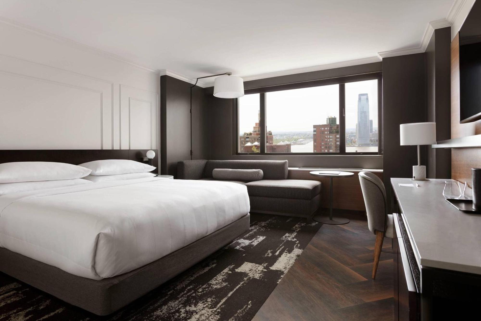 Deluxe King room with Hudson River View,1541074087:JPEG