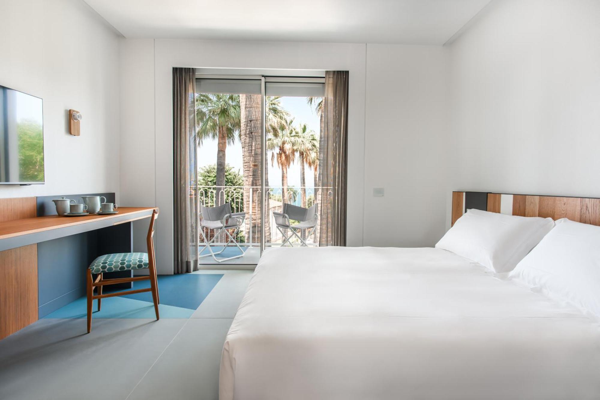 Plus Double or Twin Room Partial Sea View,1610216215:JPEG