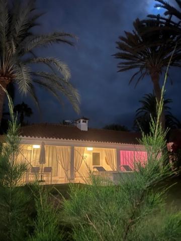 Bungalow Deluxe