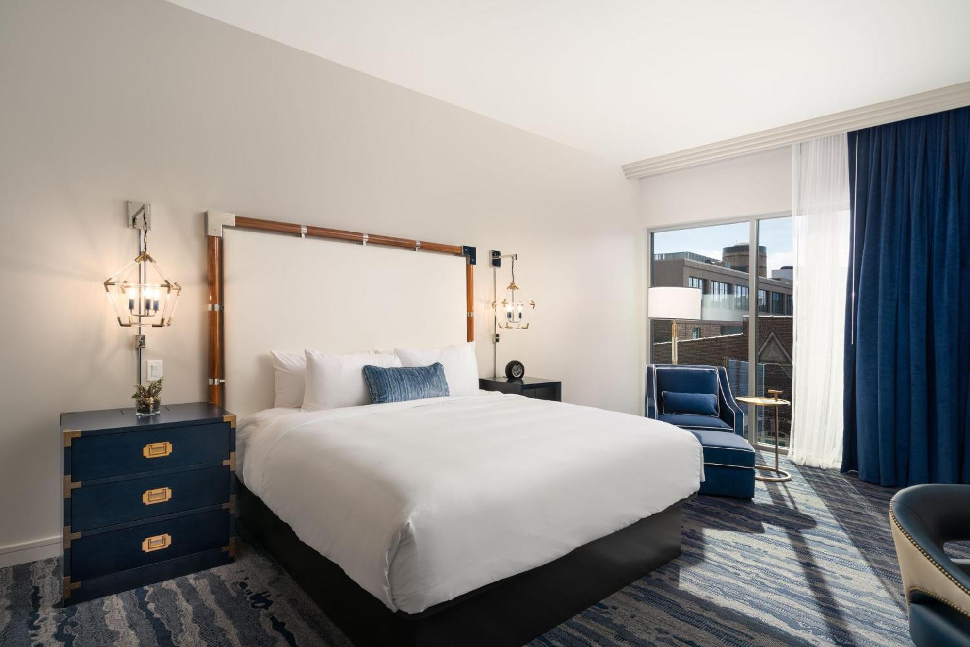 King Room with City View