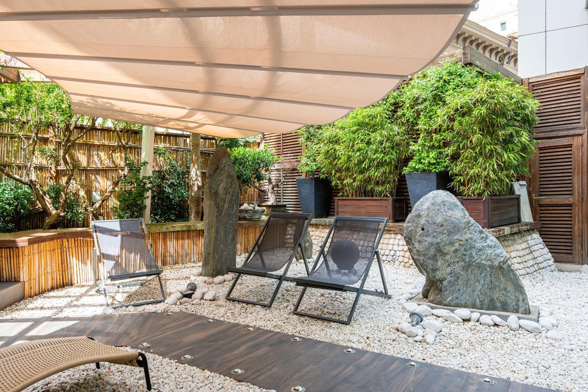 Suite with Zen Garden,1615652259:JPEG