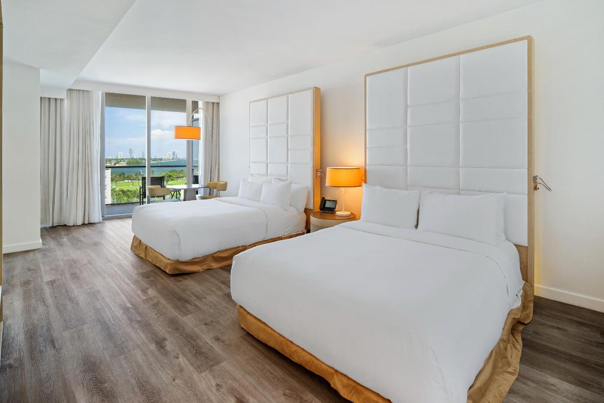 Deluxe Room with Two Double beds and Balcony - Bay View,1615692576:JPEG